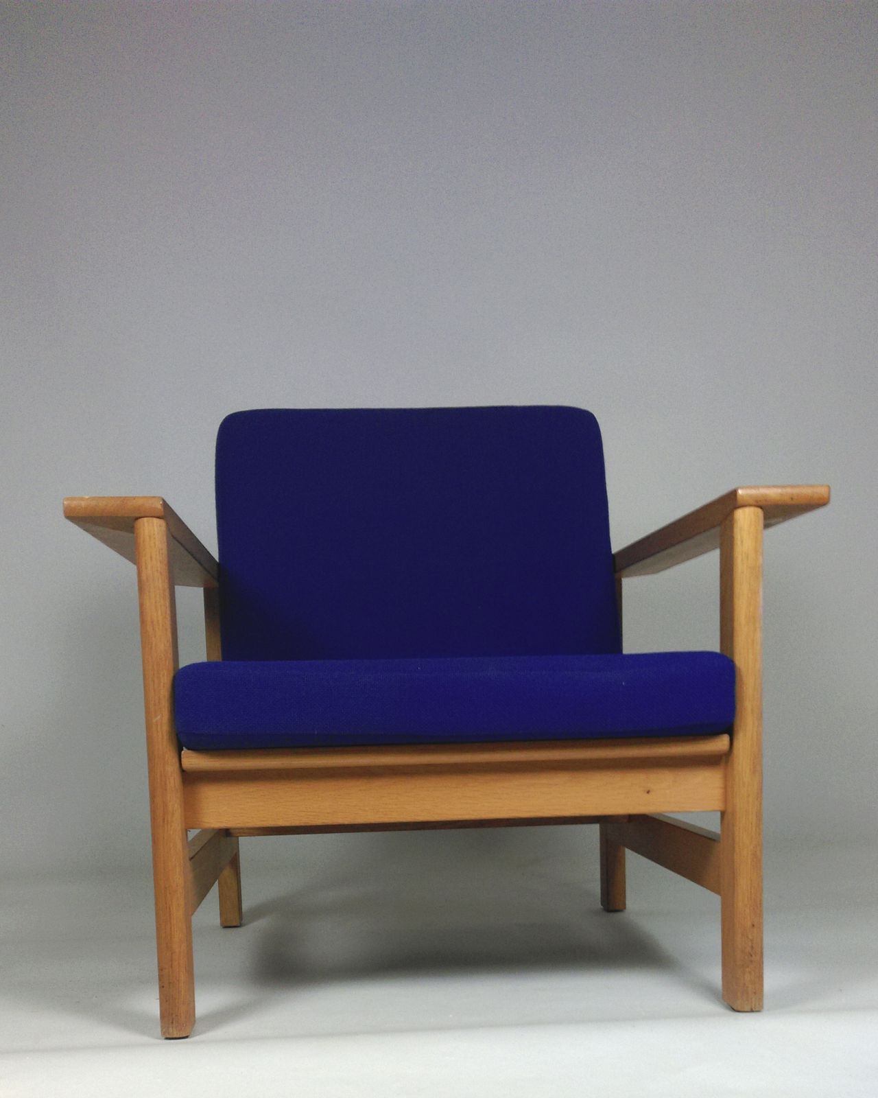 Søren Holst Lounge Chair With Solid Oakwood Frame photo Furniture