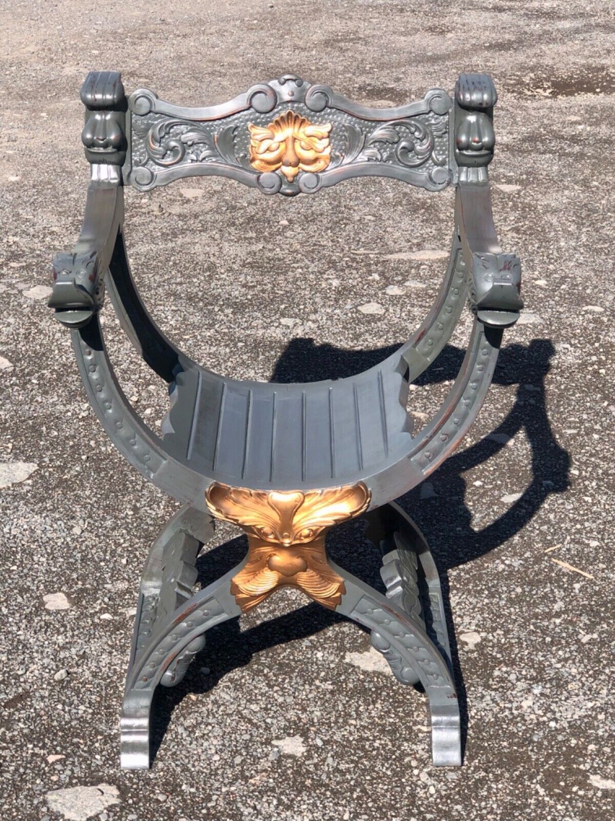 295.0 Handsome Vintage Carved Hardwood Hall Chair photo