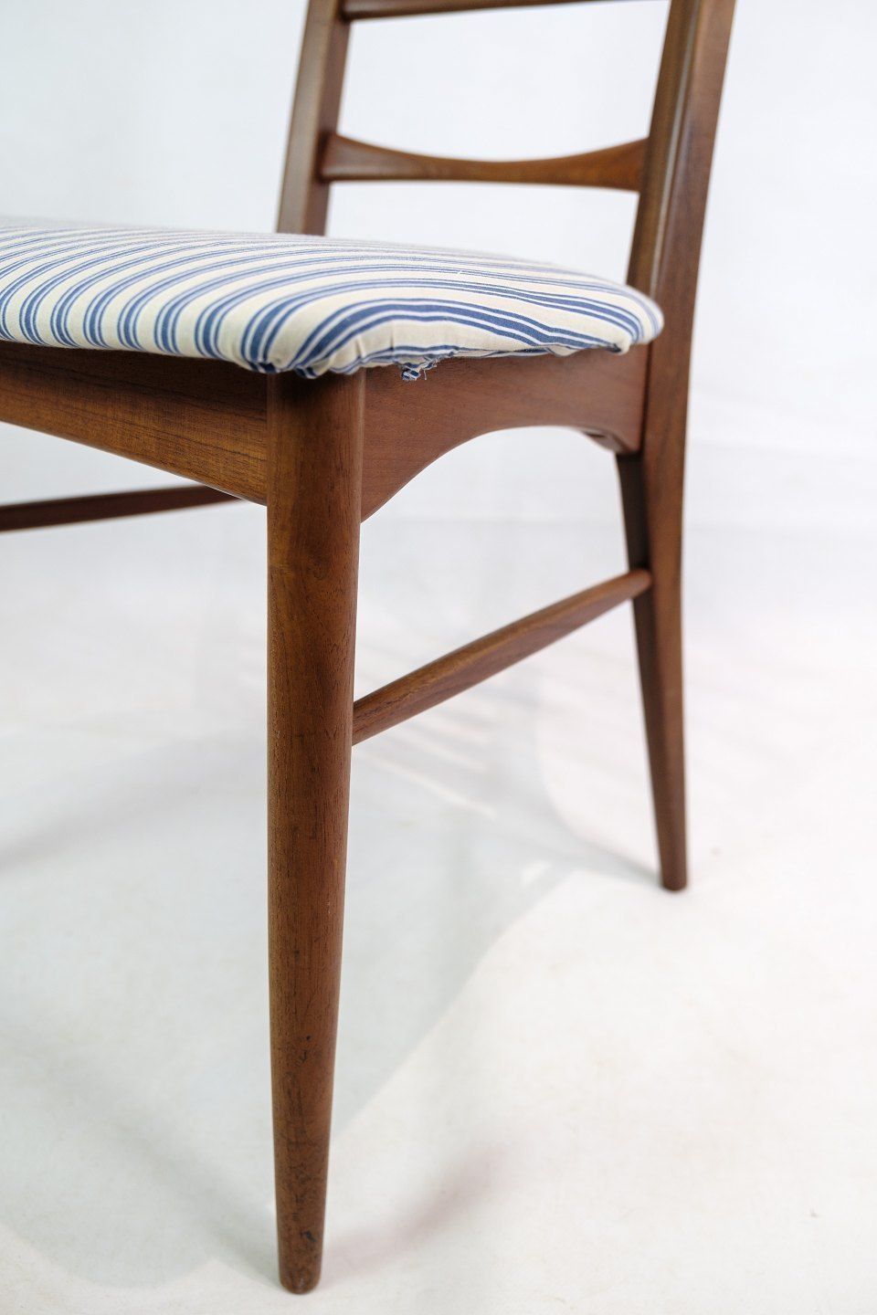 Four Chairs, Model Lis, Niels Koefoed, 1960 photo 2200.0