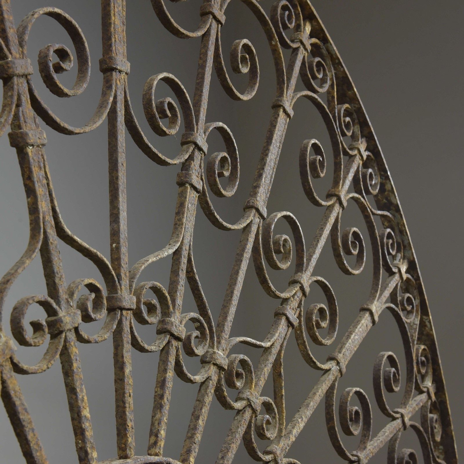 Antique Iron Demilune Overdoor Grill 2 photo 1033.0