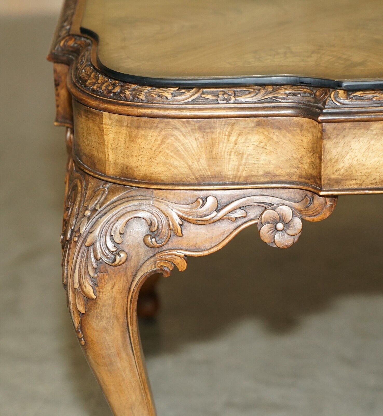 Exquisite Burr Walnut Coffee Cocktail Table With Ornately Carved Cabriole Legs photo buy
