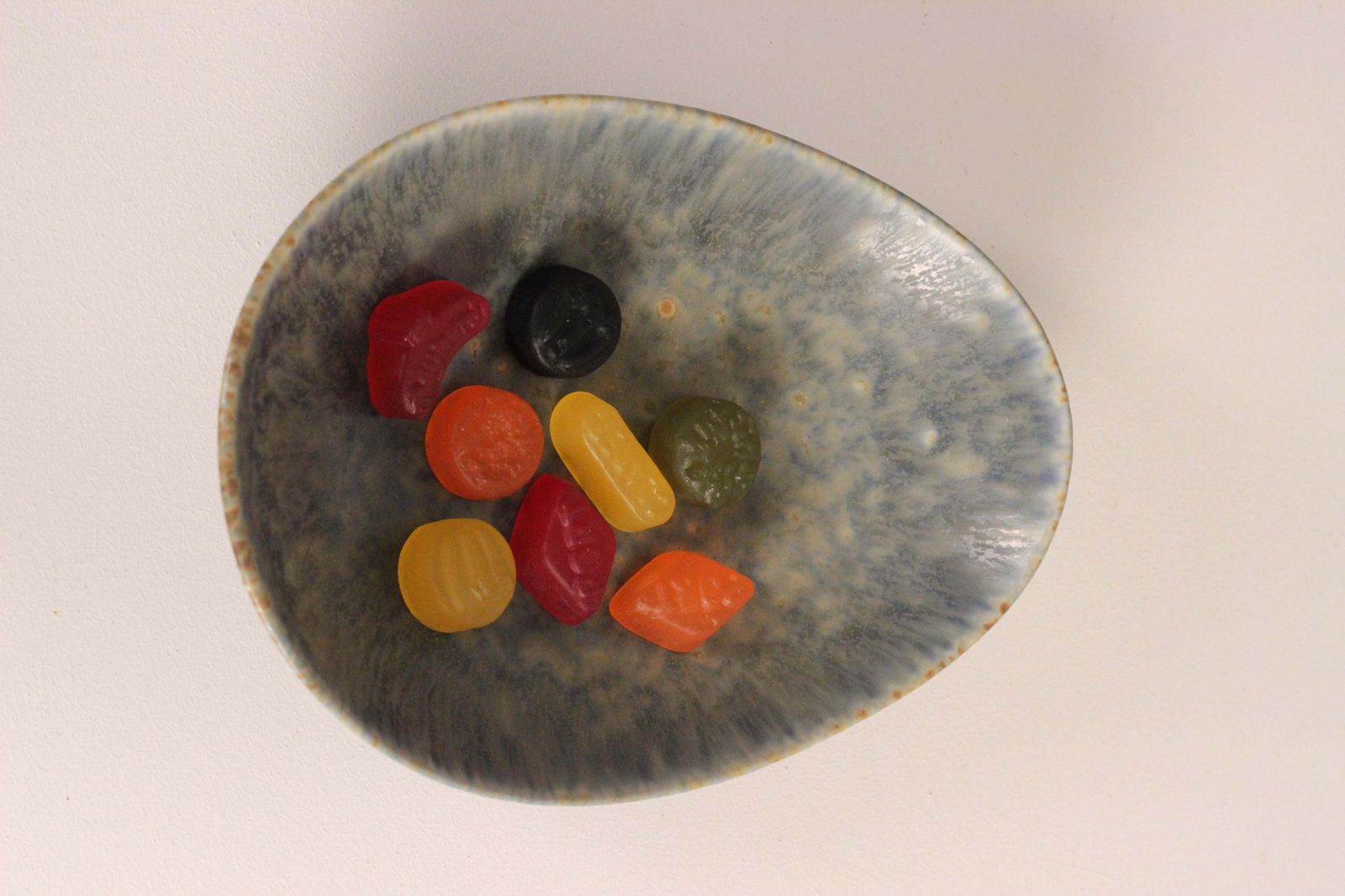 photo vintage Scandinavian Modern Swedish Bowl By Carl Harry Stalhane And Maker Rorstrand