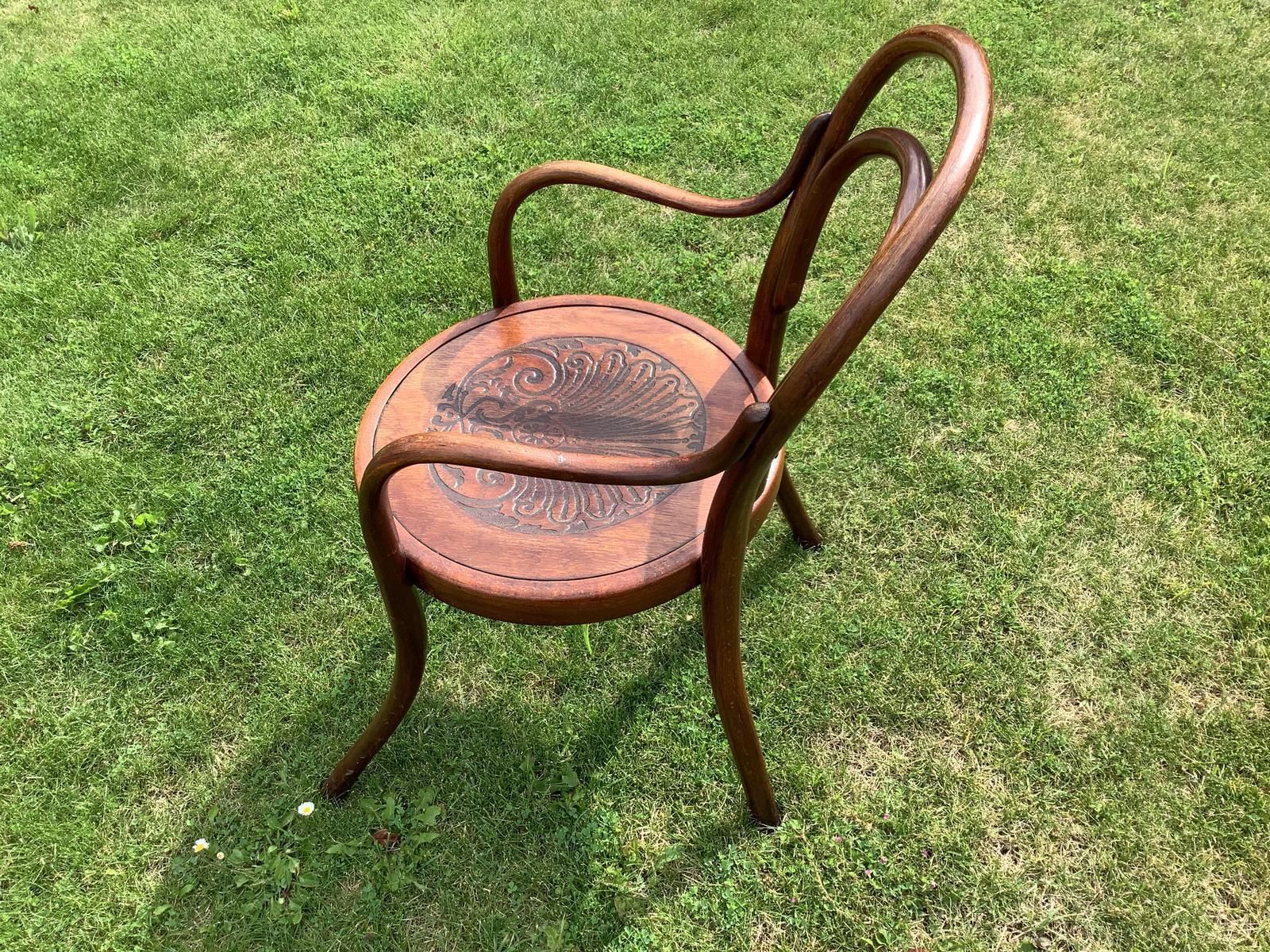 Childs Bentwood Carver, 1800s, Antique photo furniture