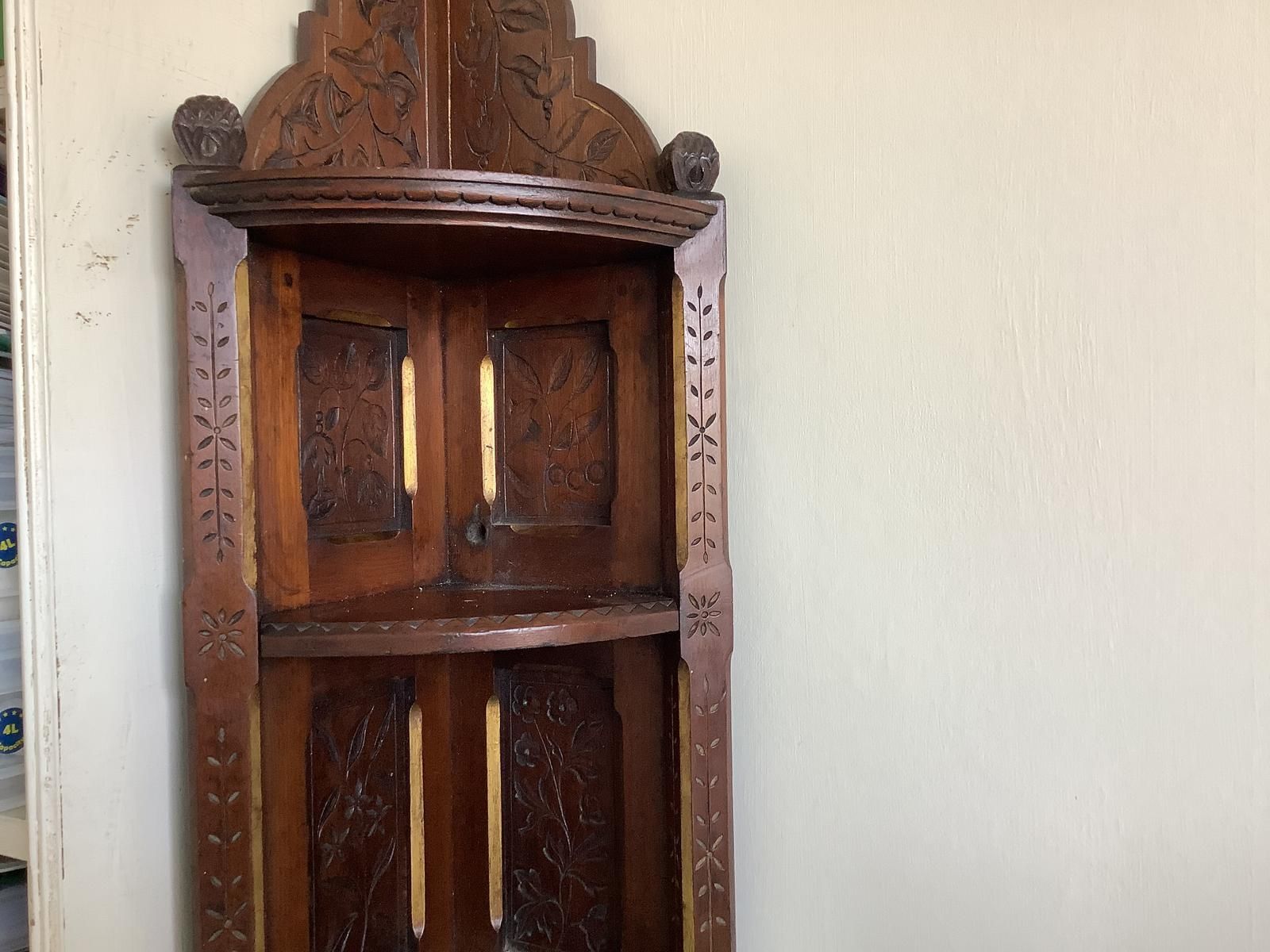 Georgian Mahogany Hanging Shelf Unit photo for sale