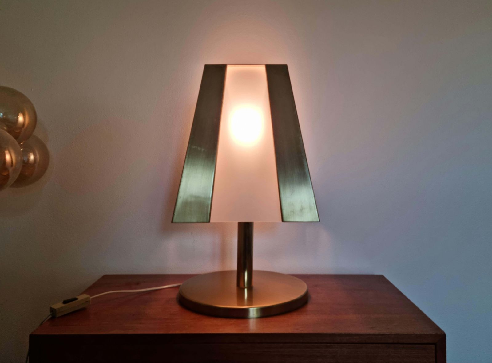 photo furniture Large Mid Century Brass Table Lamp, 1970s