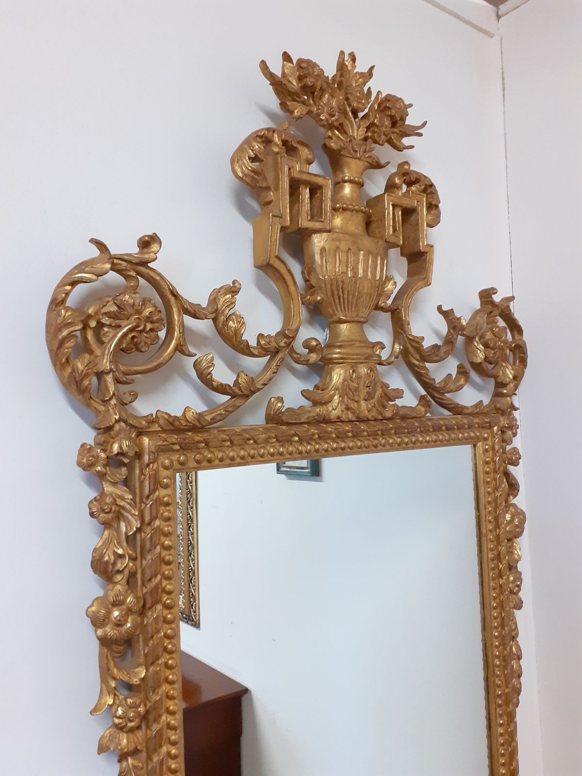 Baroque Style Mirror Of High Florentine Craftsmanship photo furniture