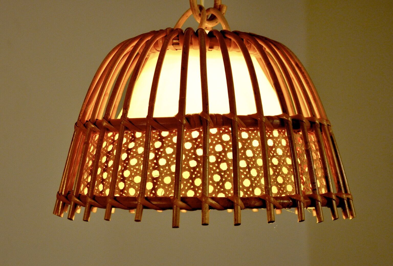 Rattan Suspension France 1960, 1960s photo vinterior