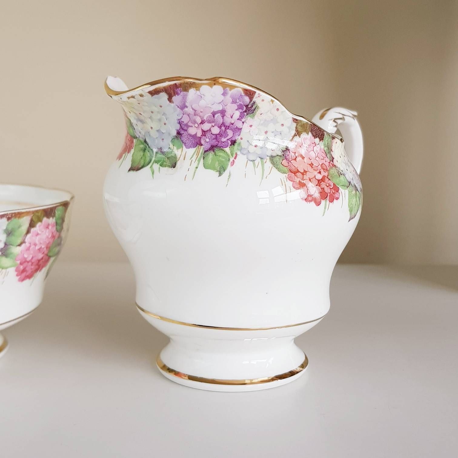 Paragon Hydrangea Set, Fijn Beenderporselein, Made In England photo buy