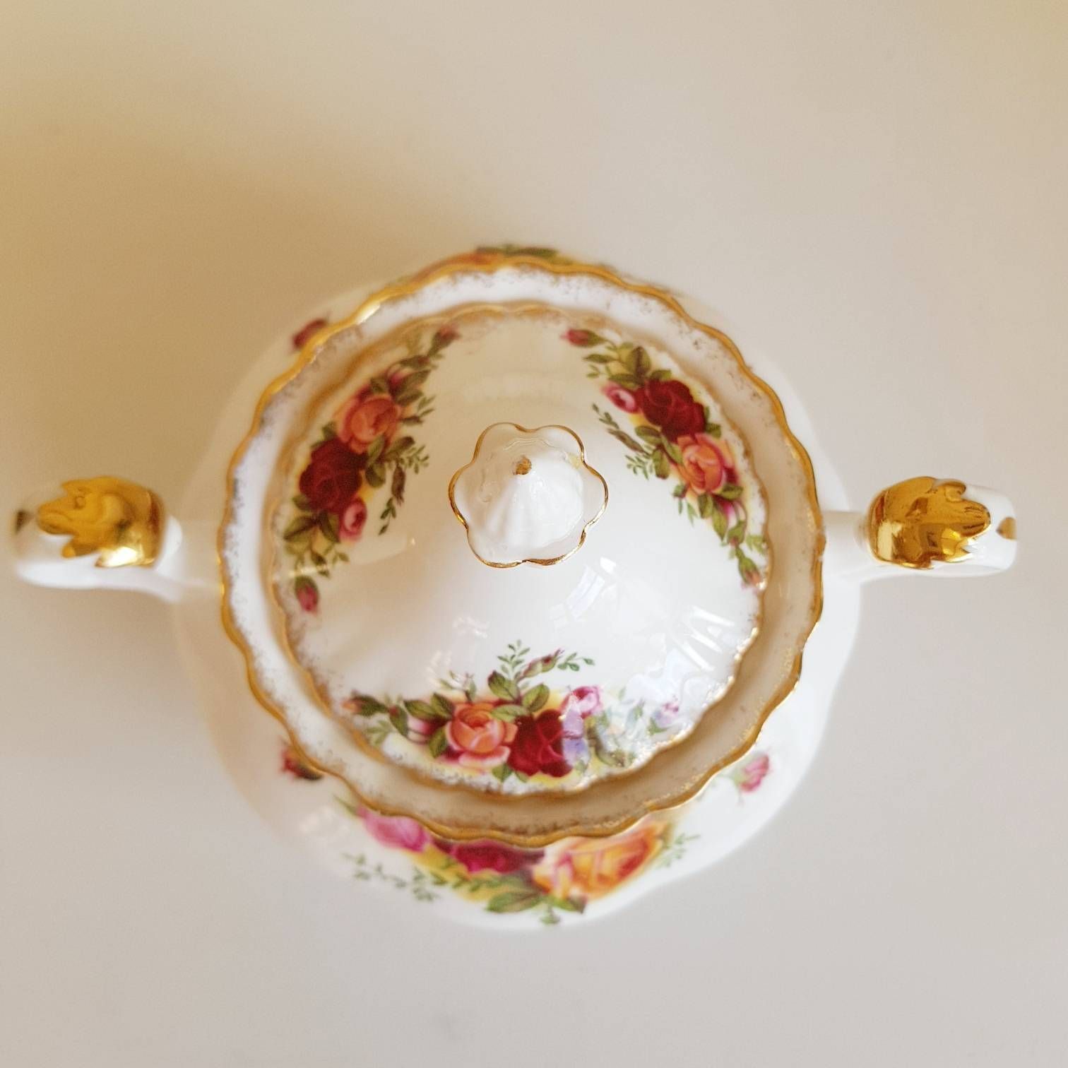 Royal Albert "Old Country Roses" Suikerpot Met Deksel photo for sale