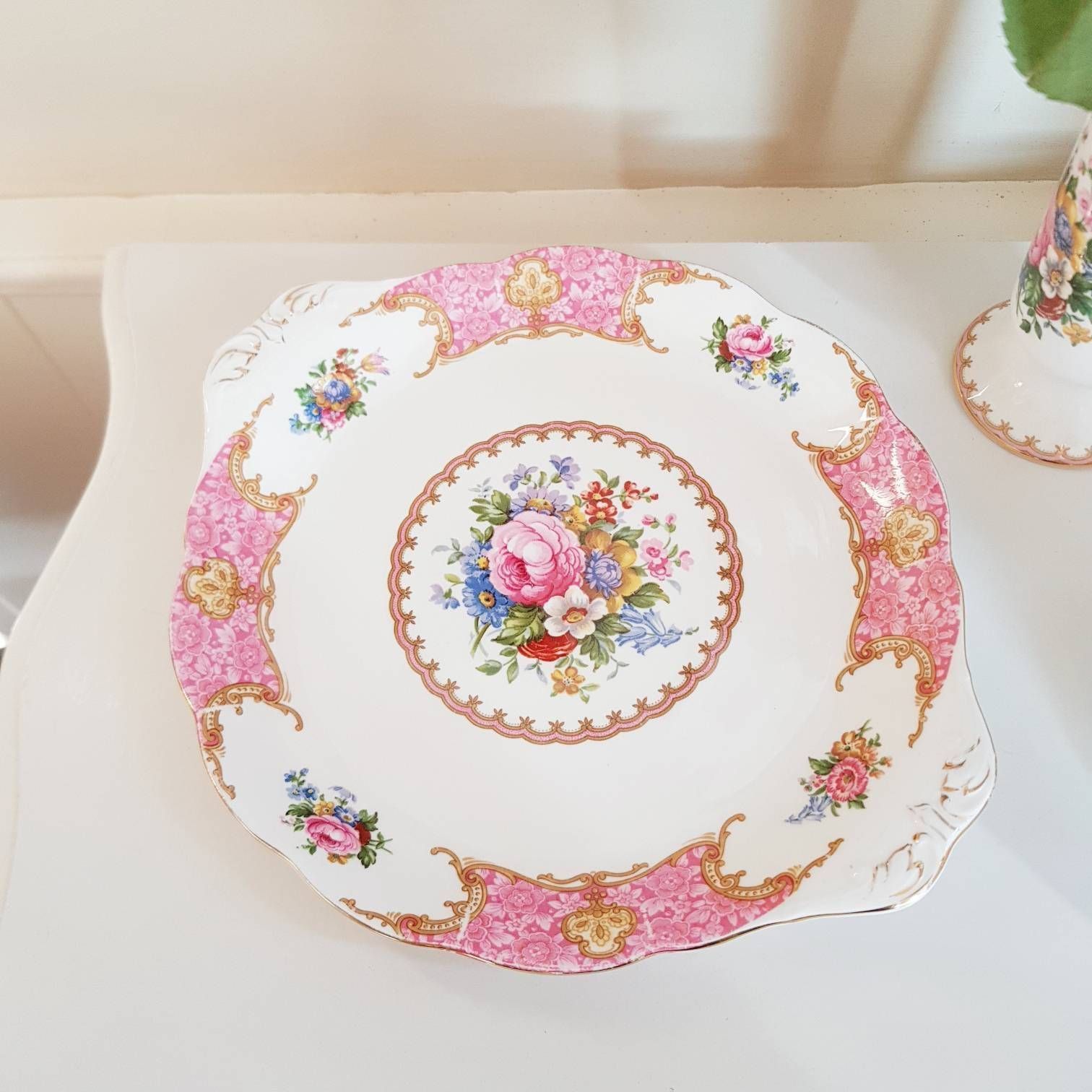 Royal Albert Lady Carlyle, Bone China, Porseleinen Cakeschaal, Made In England, Ovale Schaal, Cadeau Idee photo furniture