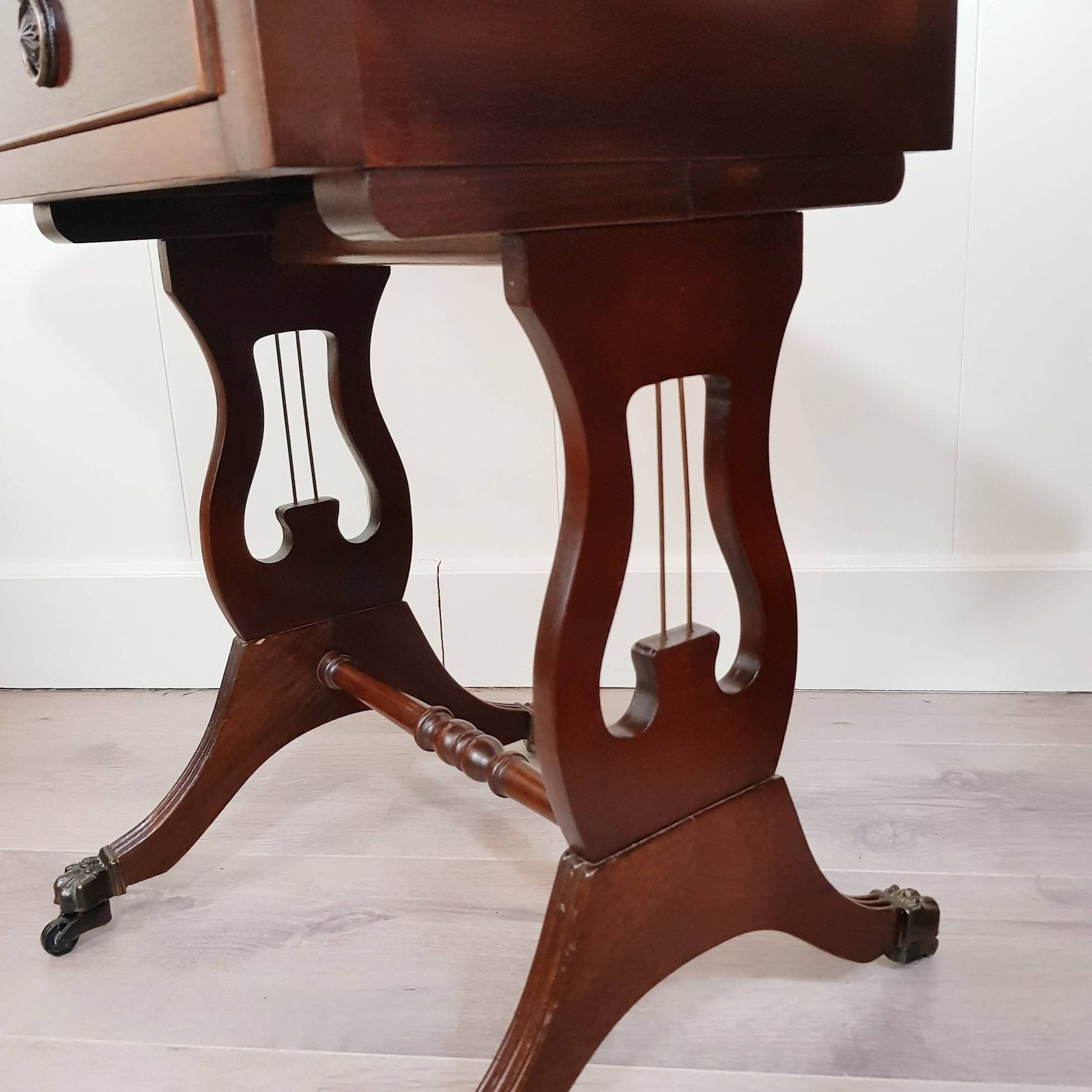 Regency Mahonie Uitschuifbare Ontbijttafel Met Lade, Victoriaanse Stijl photo Meubels