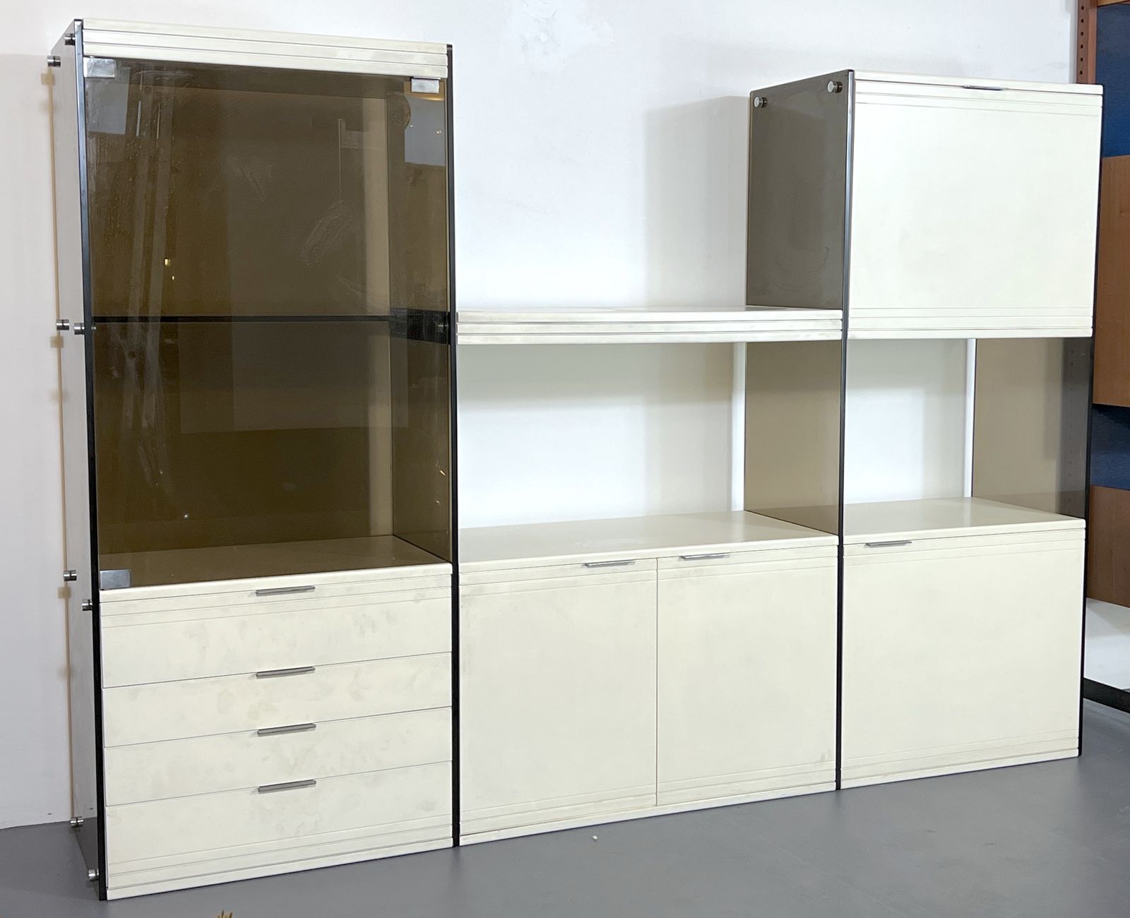 photo furniture Gallotti & Radice, Smoked Glass And Lacquered Wood Cabinet From 70s