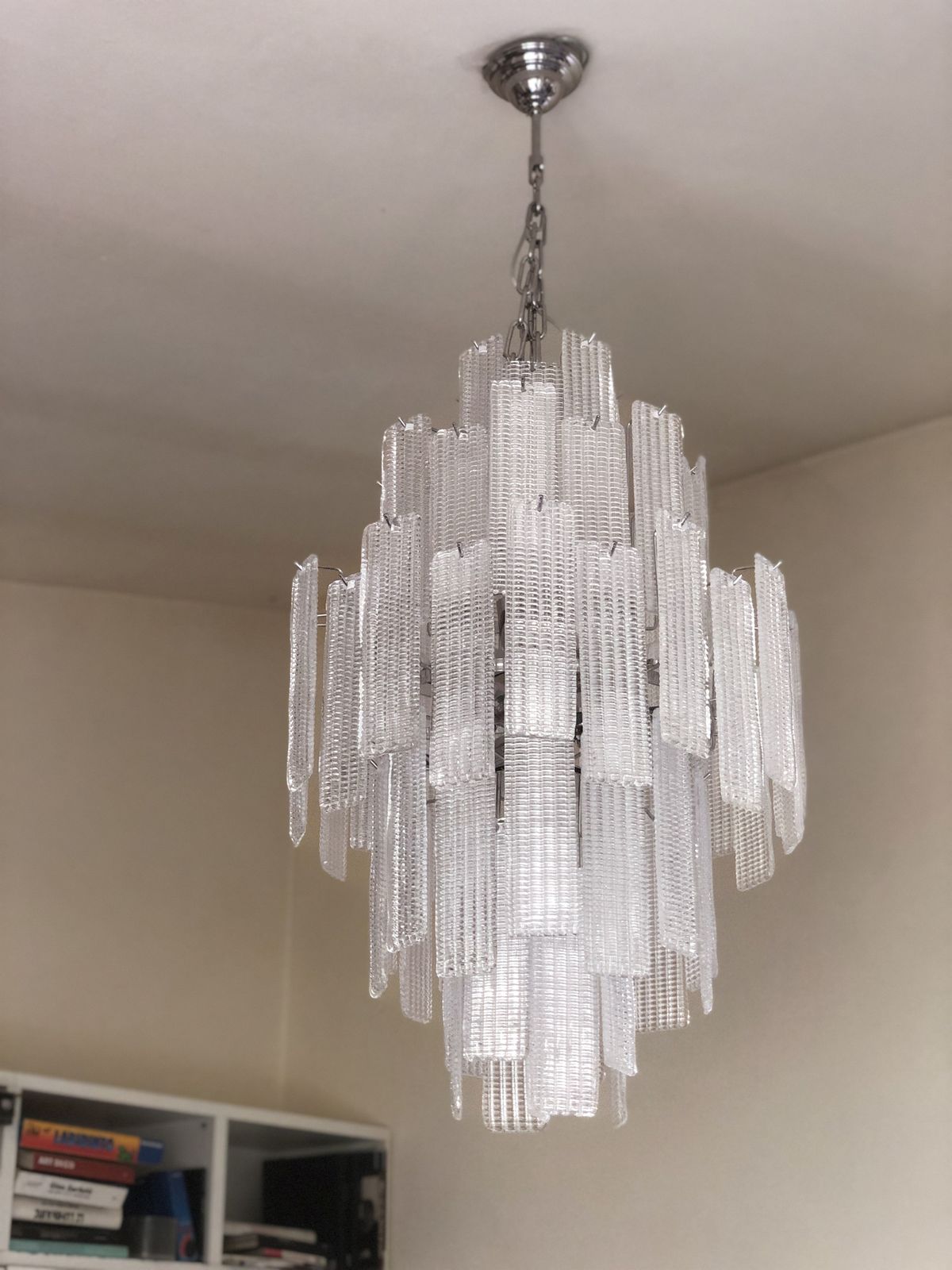 photo furniture Huge Modern Transparent Striped Listelli Murano Glass Chandelier