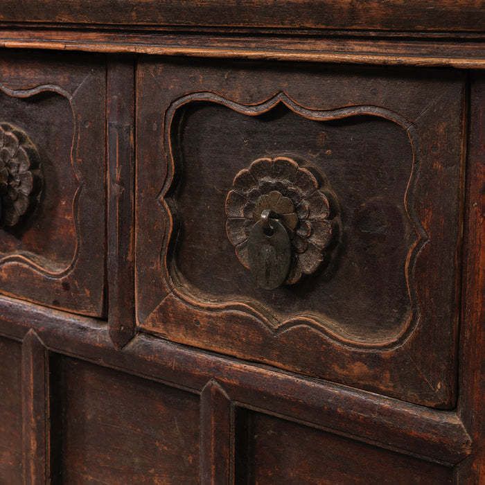Carved Shandong Storage Coffer photo 1745.0