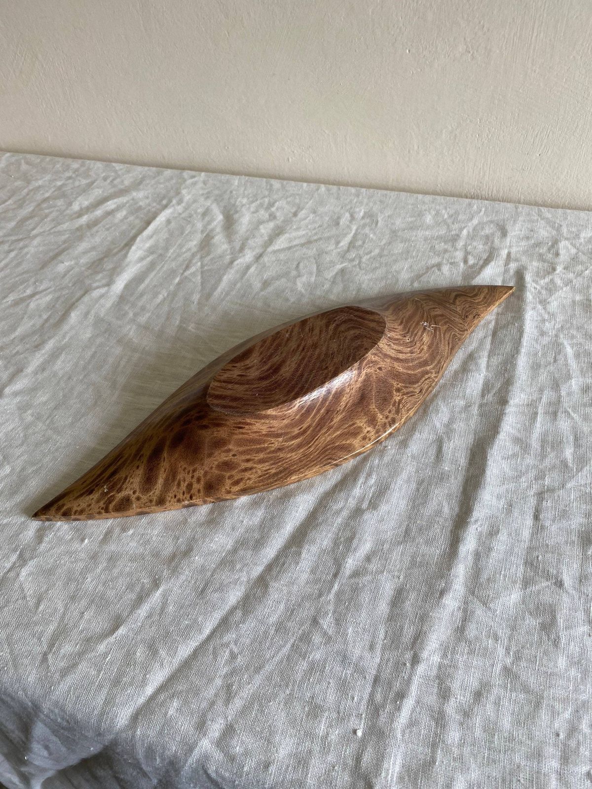 Mid Century Burr Wood Decorative Bowl / Curved Wooden Dish   Larger C.1970 photo buy