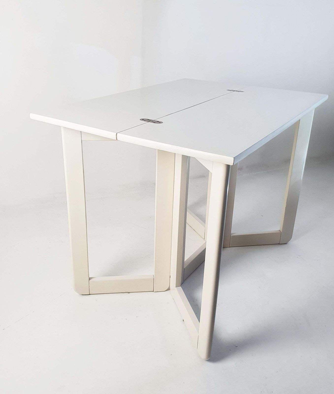 Folding Table By Giovanni Offredi For Mc Selvini Italy photo 1000.0