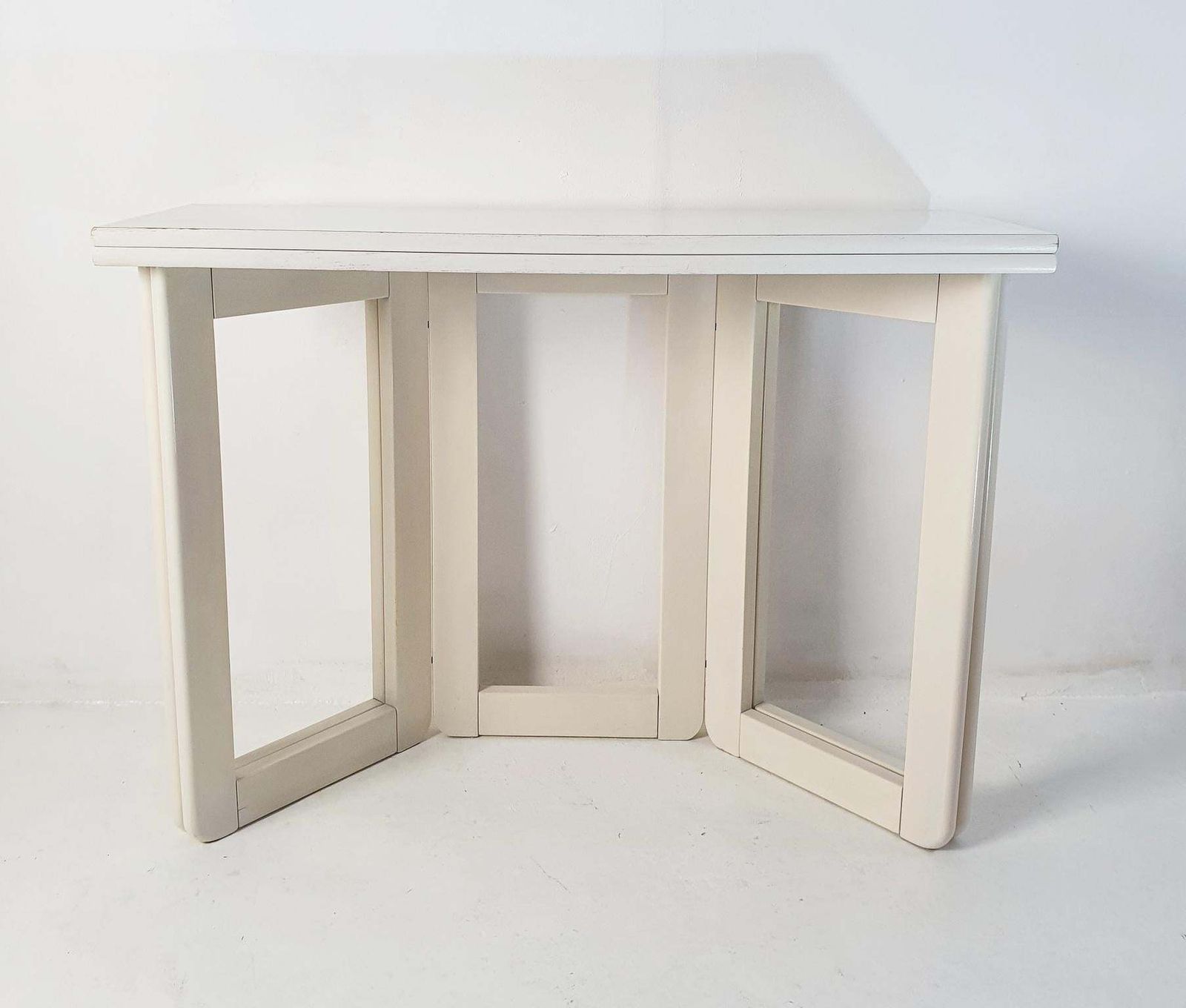 photo furniture Folding Table By Giovanni Offredi For Mc Selvini Italy