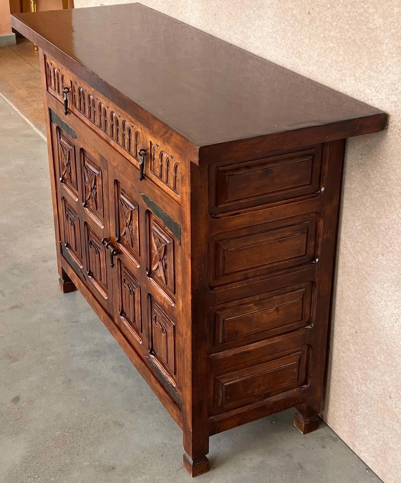 20th Century Spanish Carved Walnut Tuscan Credenza Or Buffet With One Drawer photo vinterior