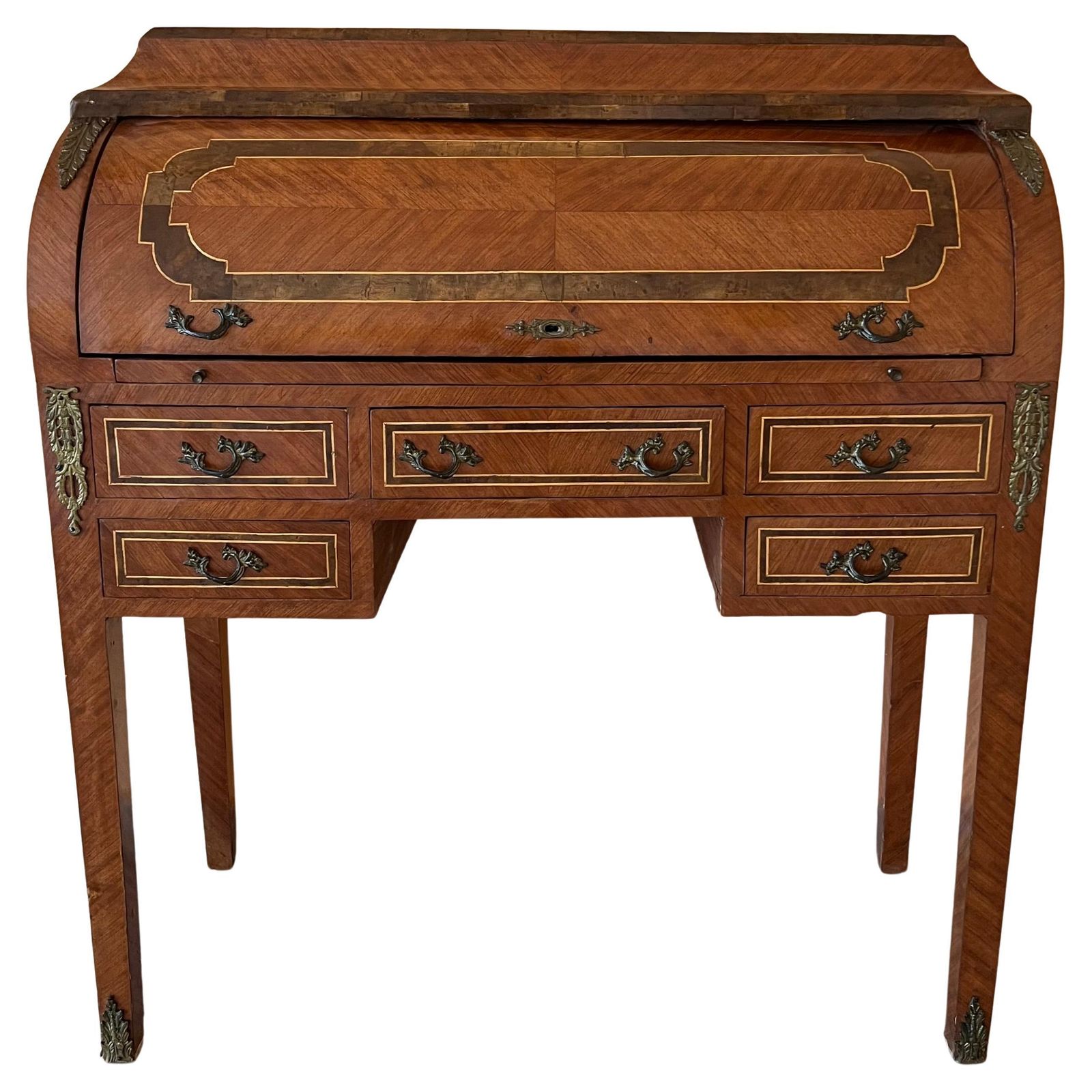 Bureau cylindre de style Sheraton Revival en marqueterie, vers 1890