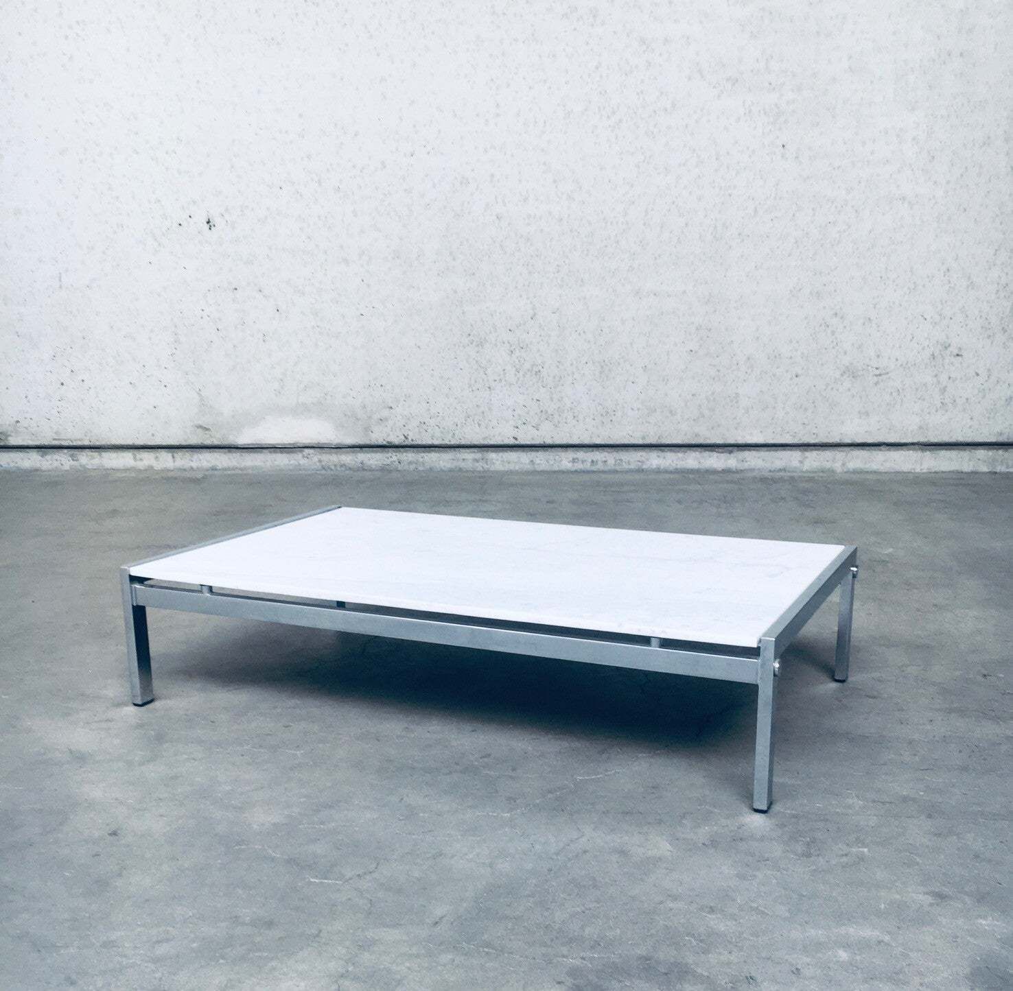 Postmodern Design Carrara Marble Low Coffee Table, Italy 1970's