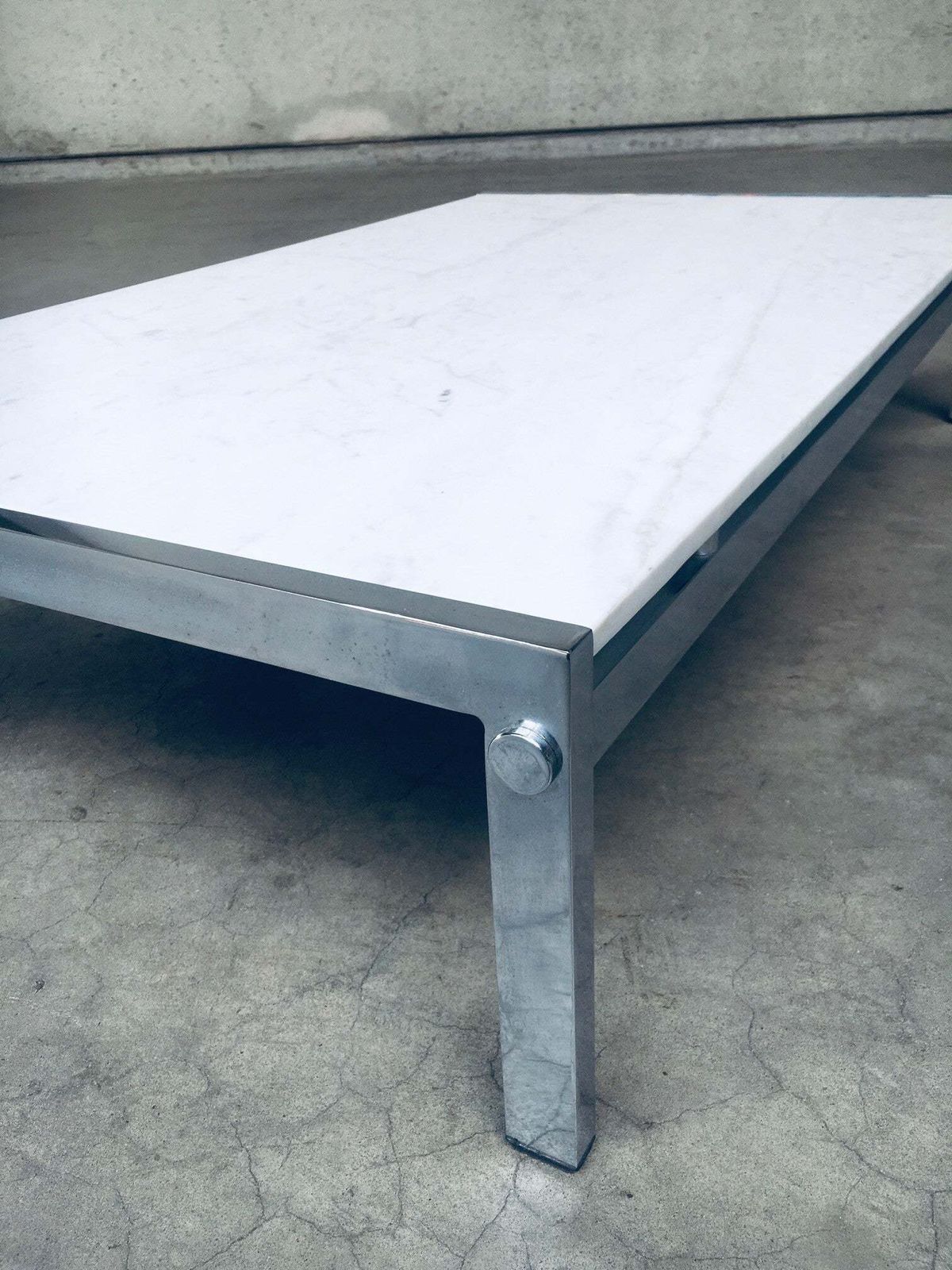photo vinterior Postmodern Design Carrara Marble Low Coffee Table, Italy 1970's