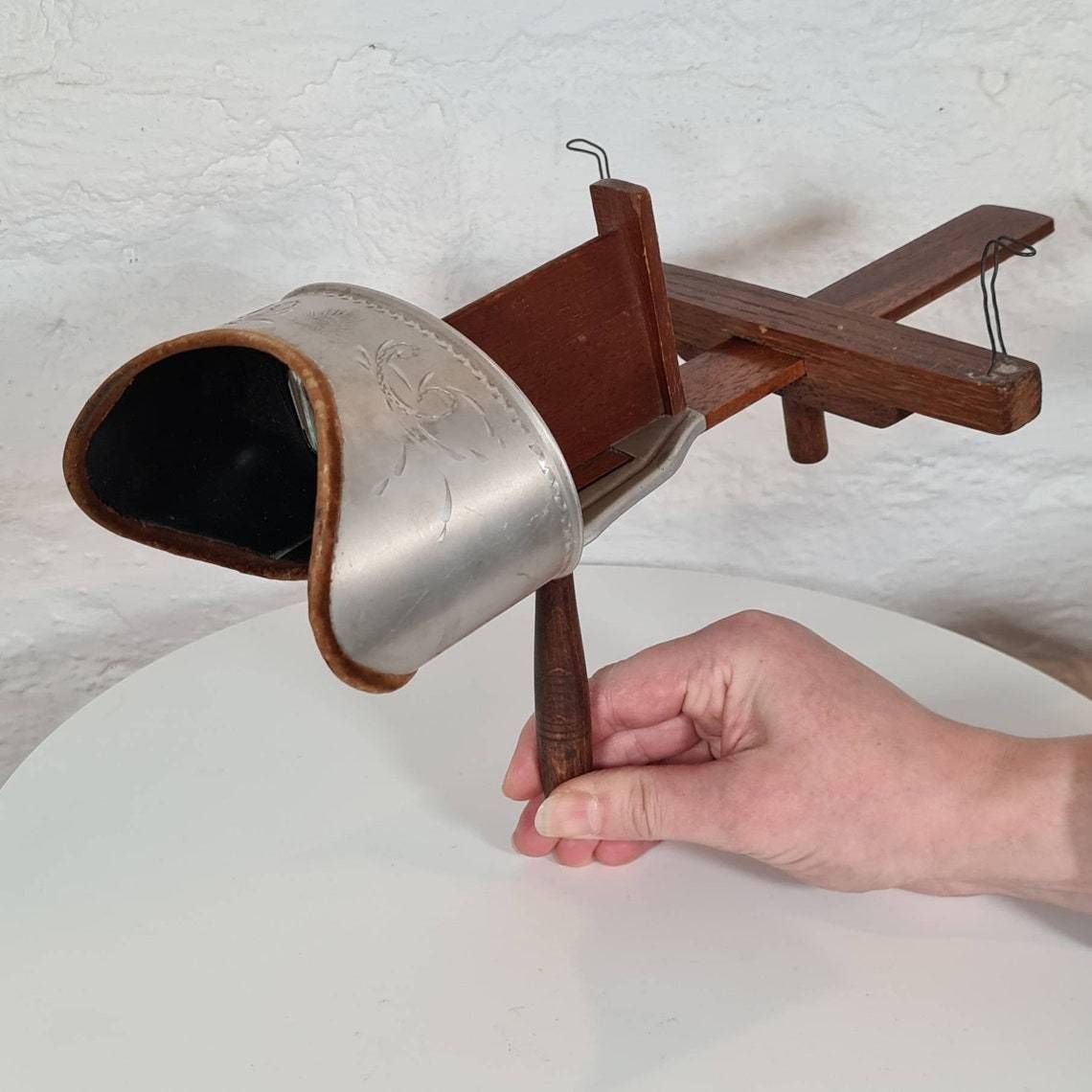 Antique Stereoscope / Handheld Stereoviewer With Over 160 Military / Conflict Themed Stereocards photo 1150.0