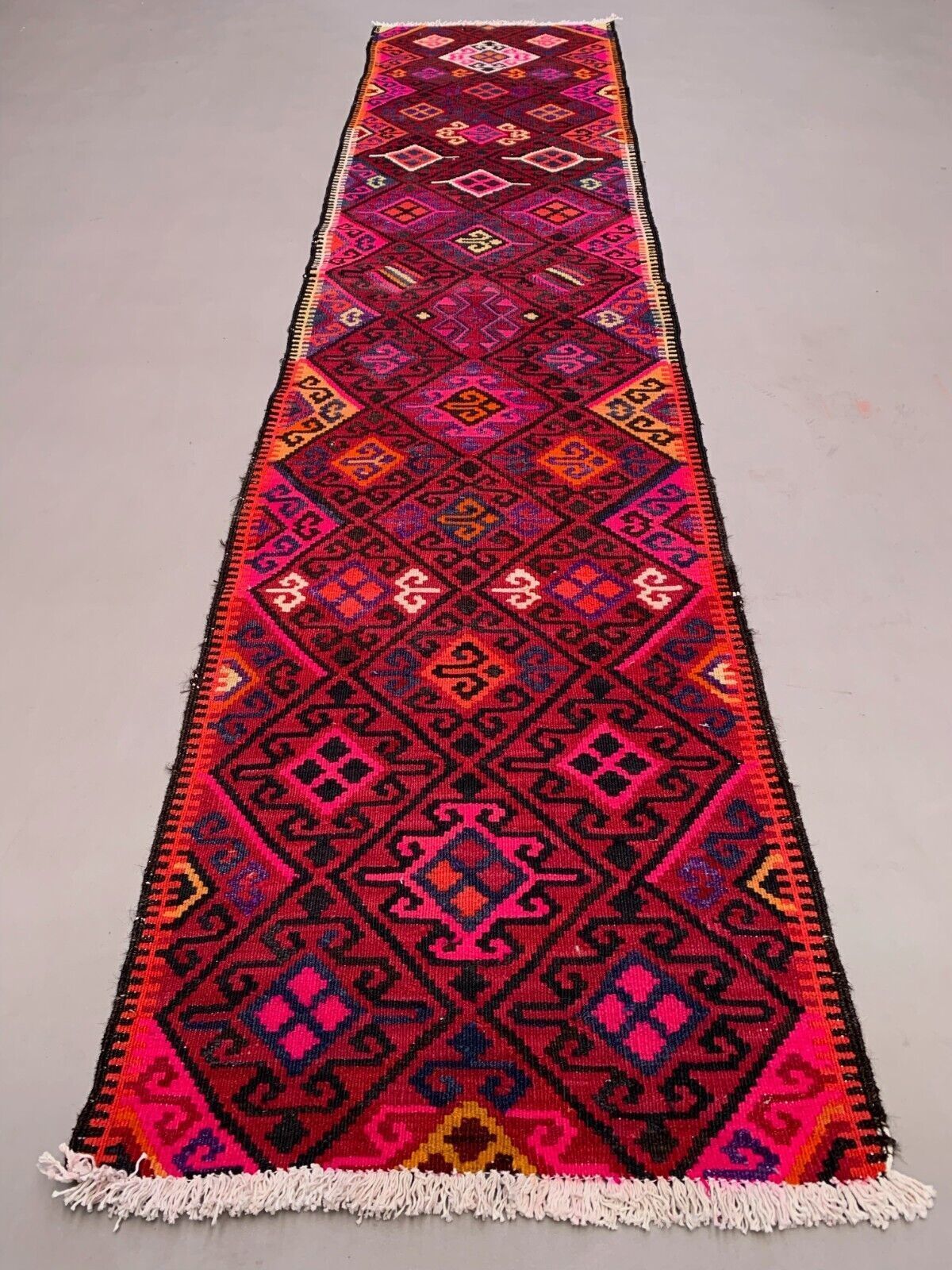 Old Turkish Kilim Runner 375x82 Cm, Vintage Kelim Rug, Long And Narrow