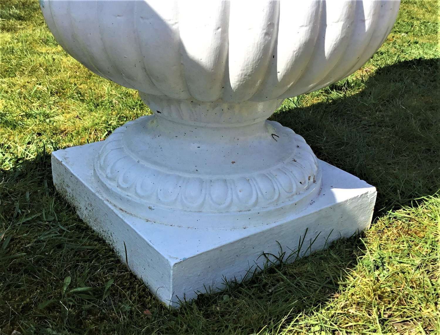 Garden Decor C19th Large Cast Iron Garden Urns photo