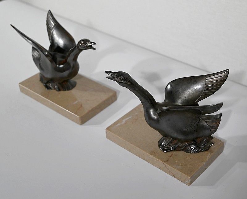 Pair Of Bookends, Swans In Patinated Metal On Marble   1930/1940 photo 875.5