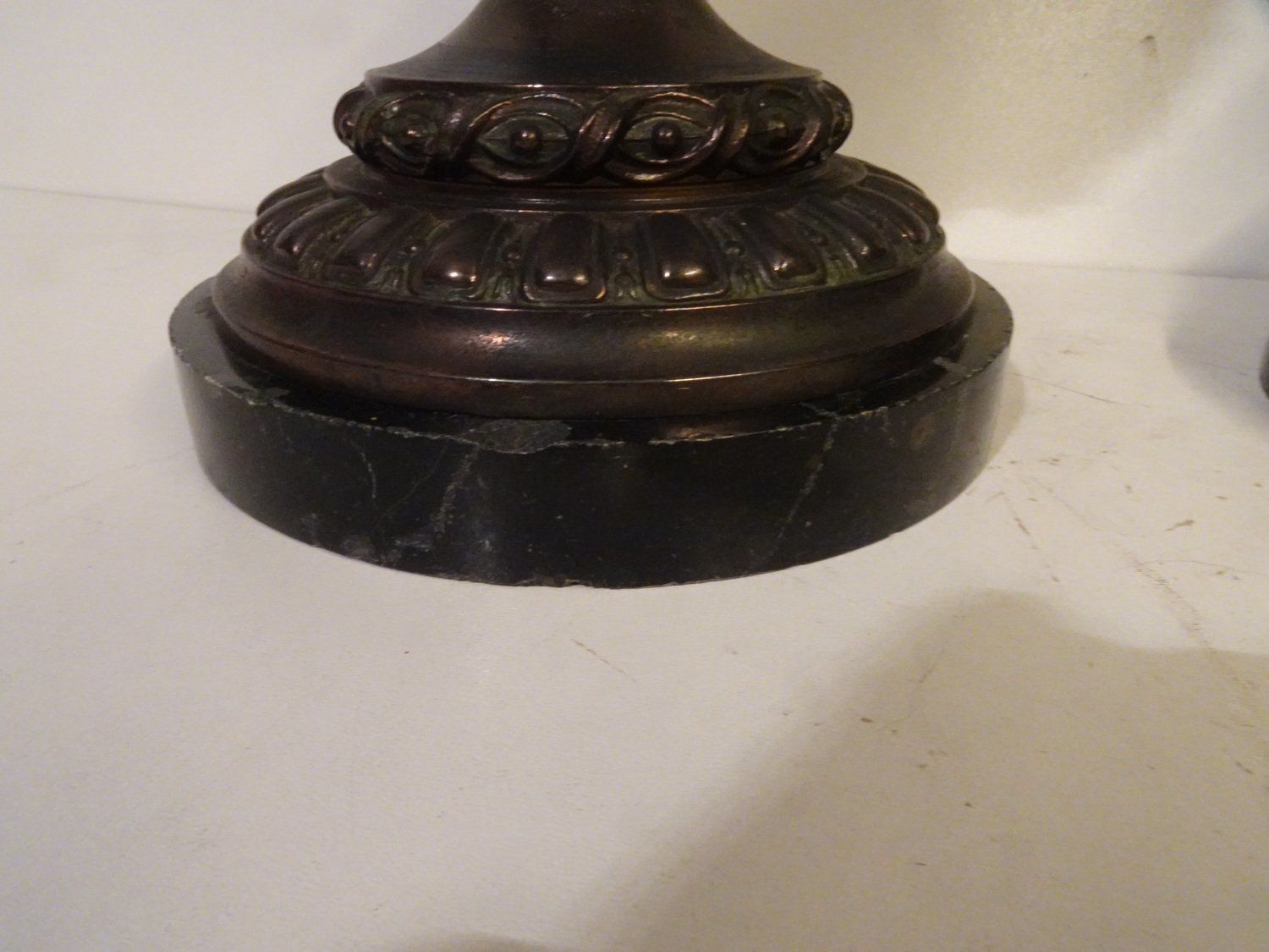 French Bronze & Patinated Cast Iron Medici Vases On Marble Bases, 19th Century, Set Of 2 photo vinterior