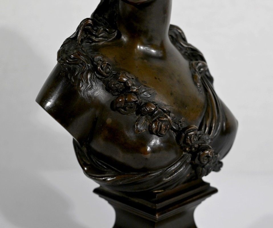 photo vintage Bronze "Young Woman Crowned With Flowers" After Jc Marin   19th Century