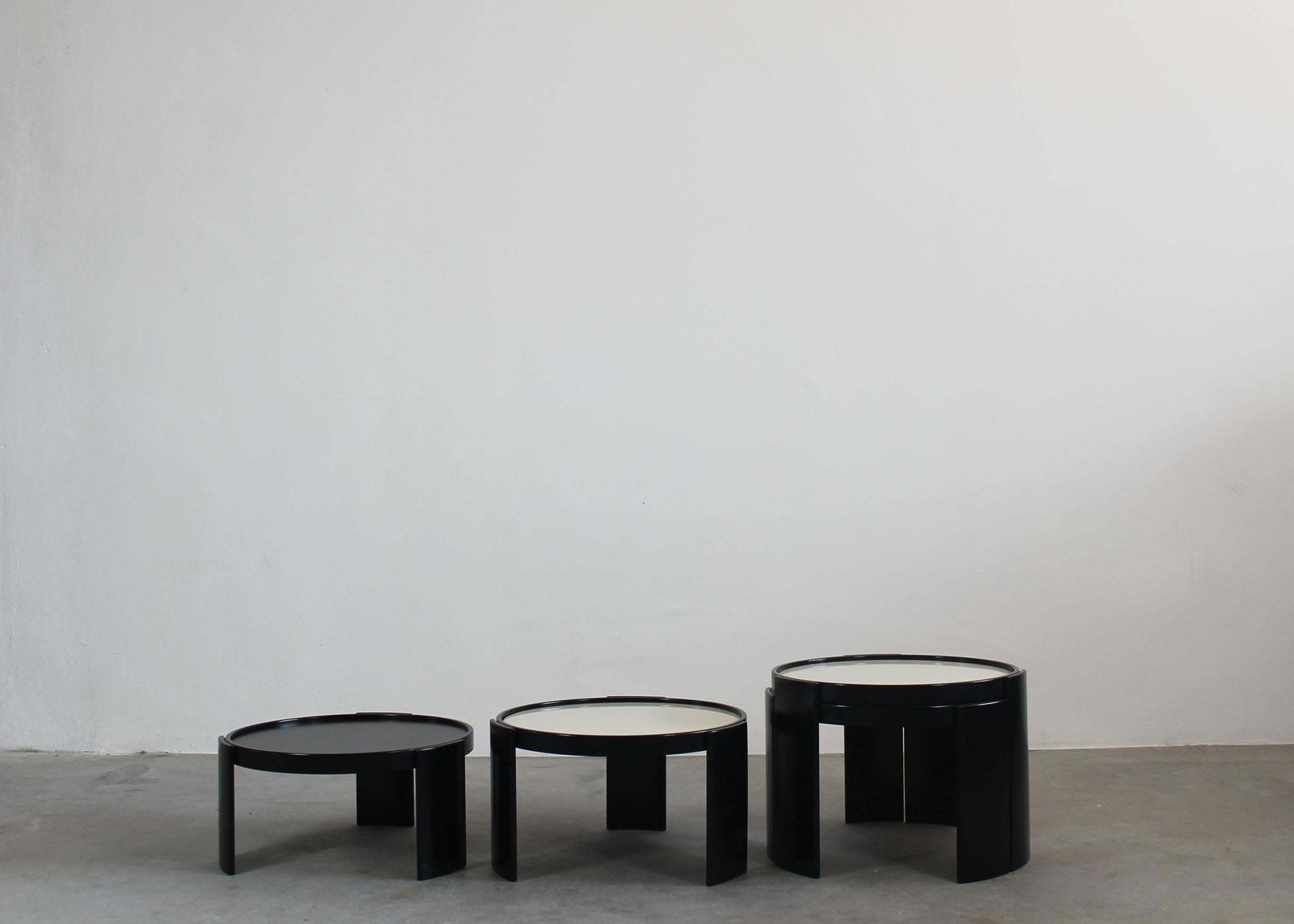 Gianfranco Frattini Set Of Four 780/783 Stacking Low Tables By Cassina 1960 photo 6107.0