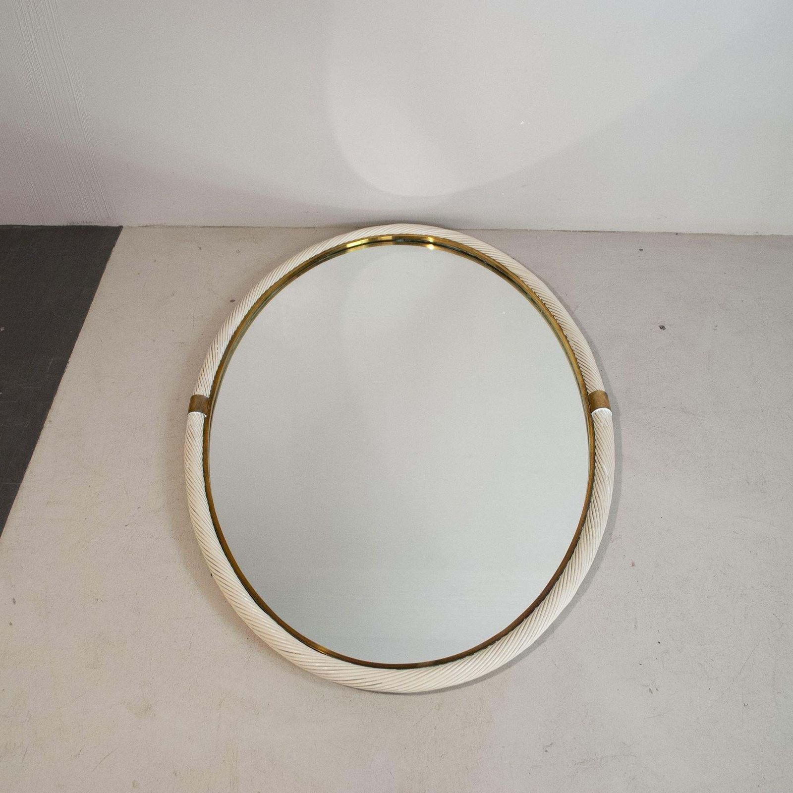 Tommaso Barbi Mirror In Brass And Rattan 1960 photo vinterior