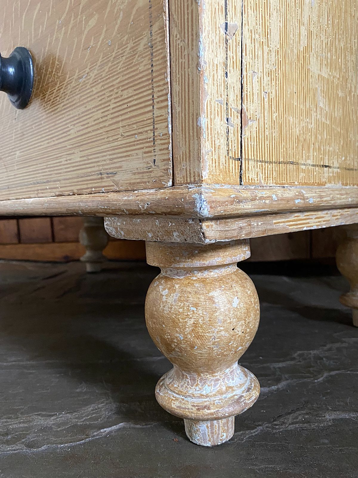 photo furniture Victorian Dry Scraped Chest Of Drawers