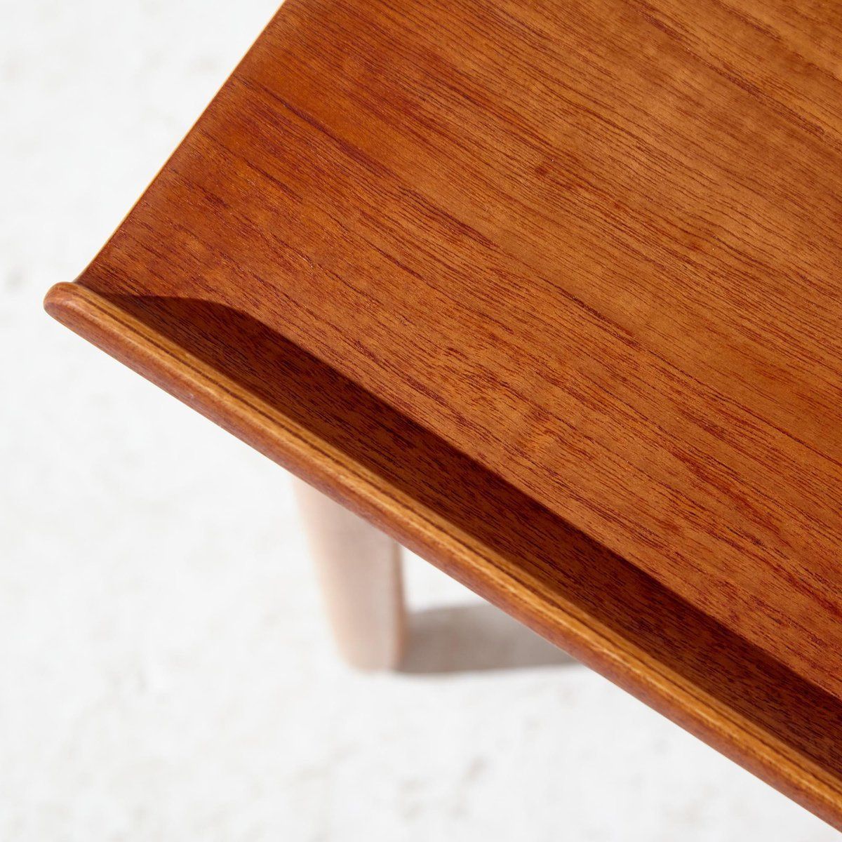 photo for sale Model Fh1937 Coffee Table By Hans J. Wegner For Fritz Hansen