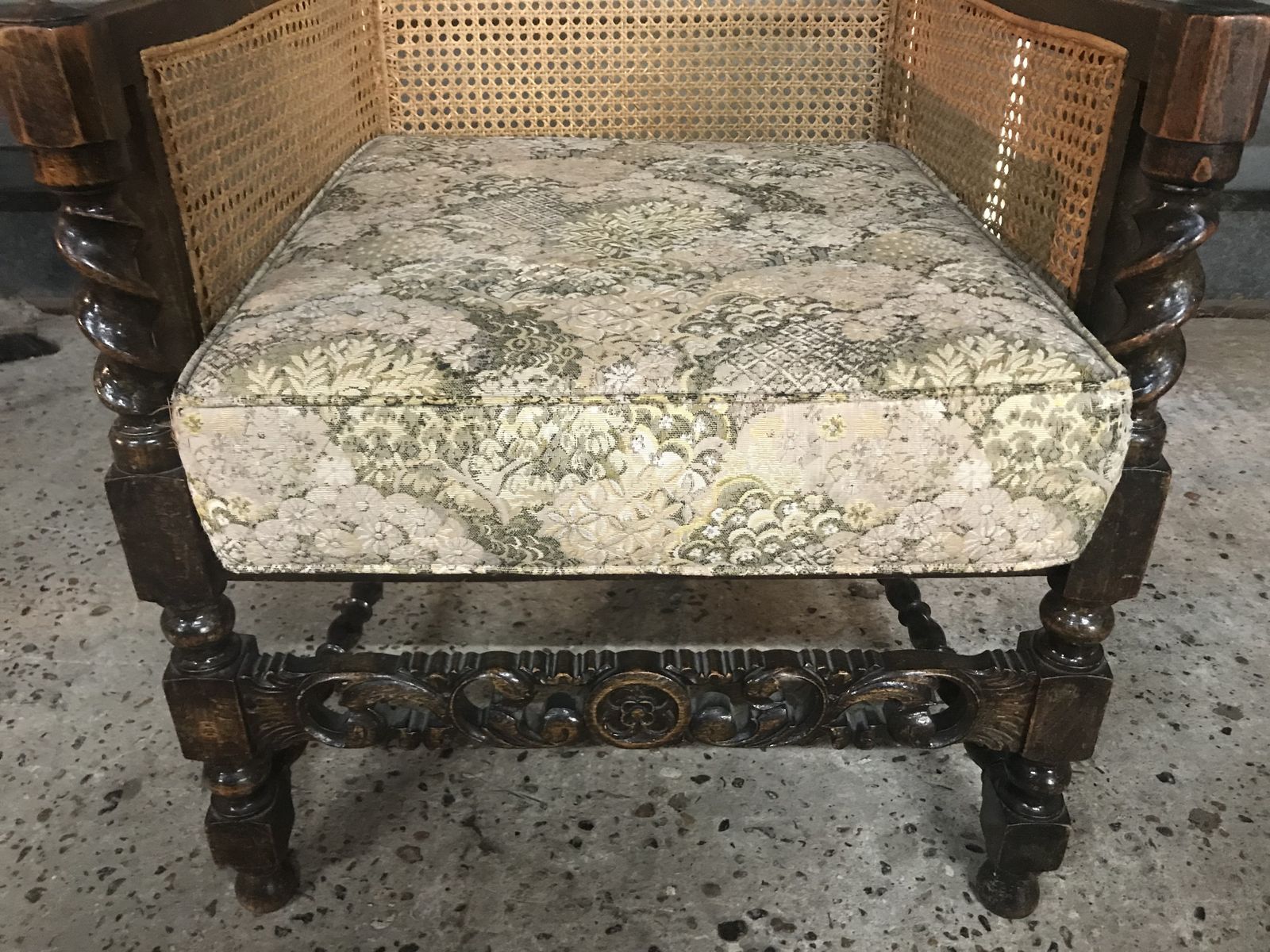 Antique Oak Jacobean Style Bergere Chair photo 195.0