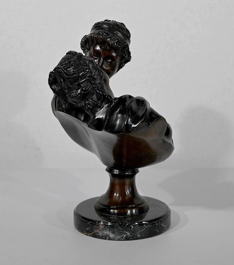 Bronze "The Kiss Given" After Ja. Houdon – Late 19th Century photo vinterior