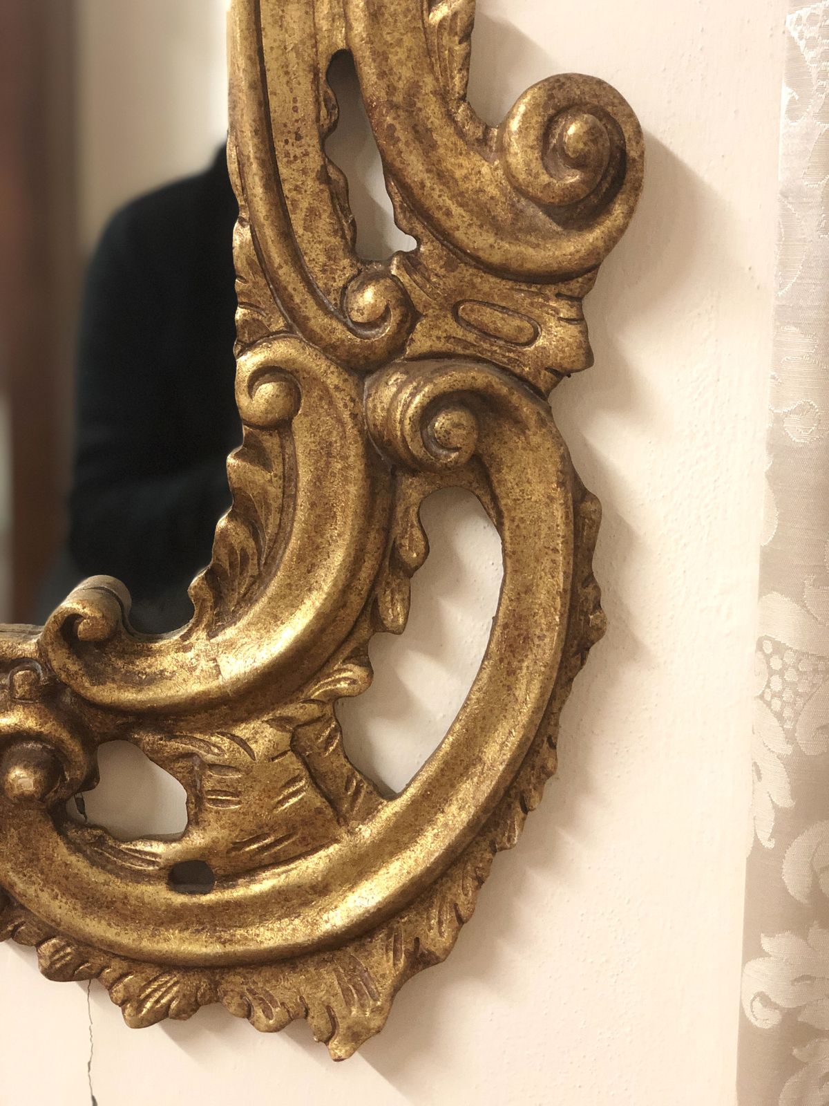 photo vintage Huge Baroque Style Mirror Of High Venetian Craftsmanship