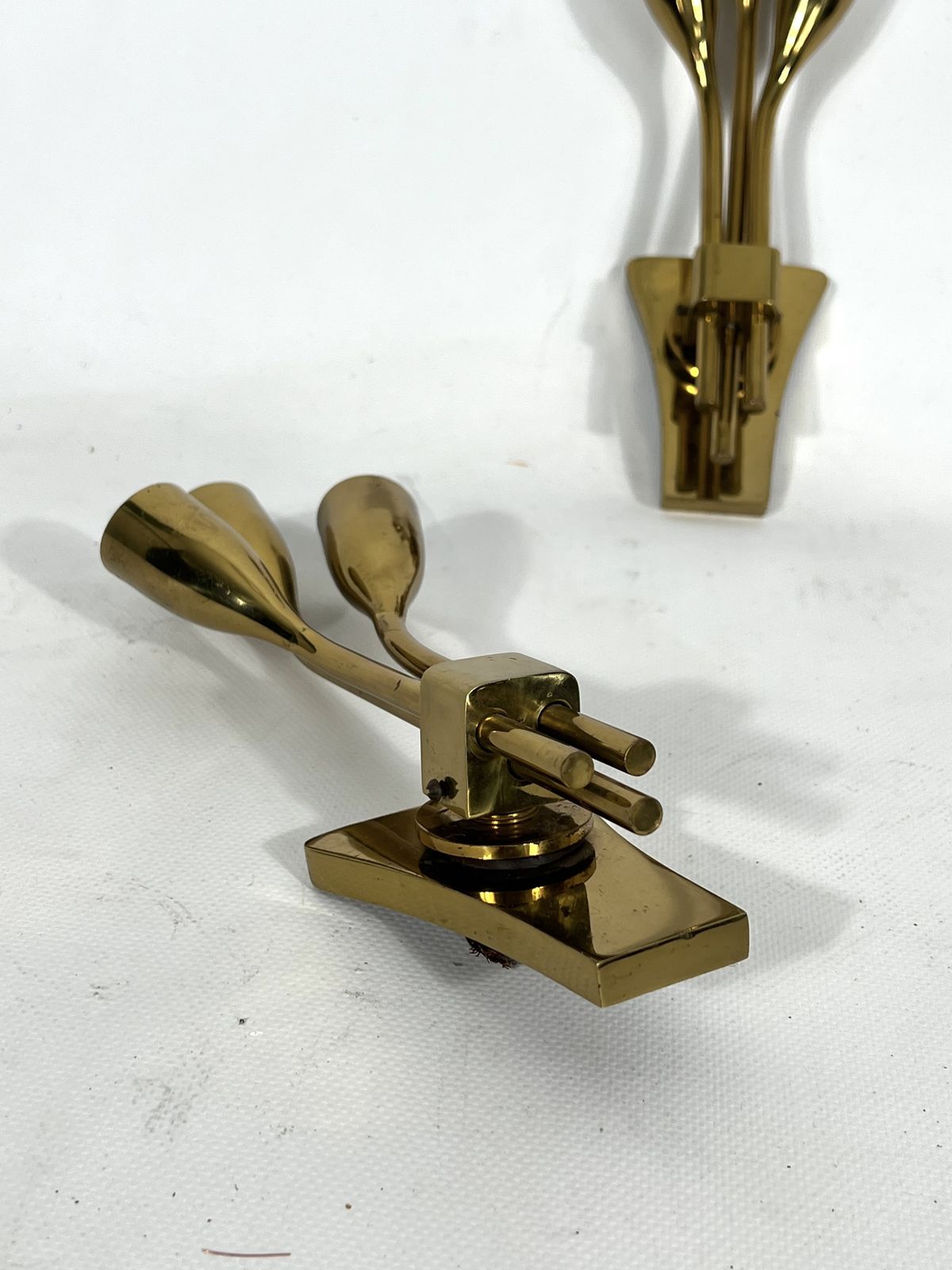 Lumi Milano, Mid Century Modern Pair Of Italian Brass Sconces From 60s photo vintage