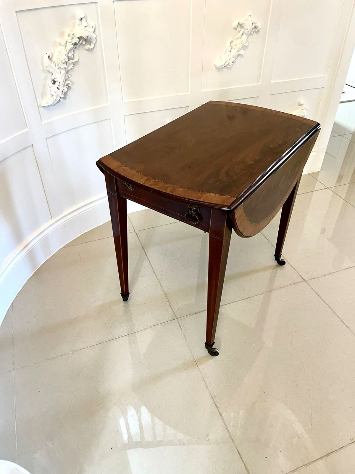 Fine Quality Antique Sheraton Period Inlaid Mahogany Pembroke Table