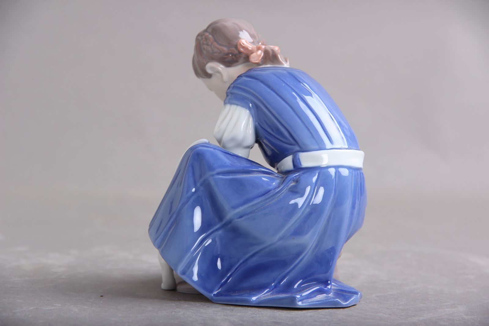 Girl With Cat, Bing & Grondahl Model 1745, Design By Ingeborg Plockross Irminger, 1960s Danish Design Porcelain photo Art