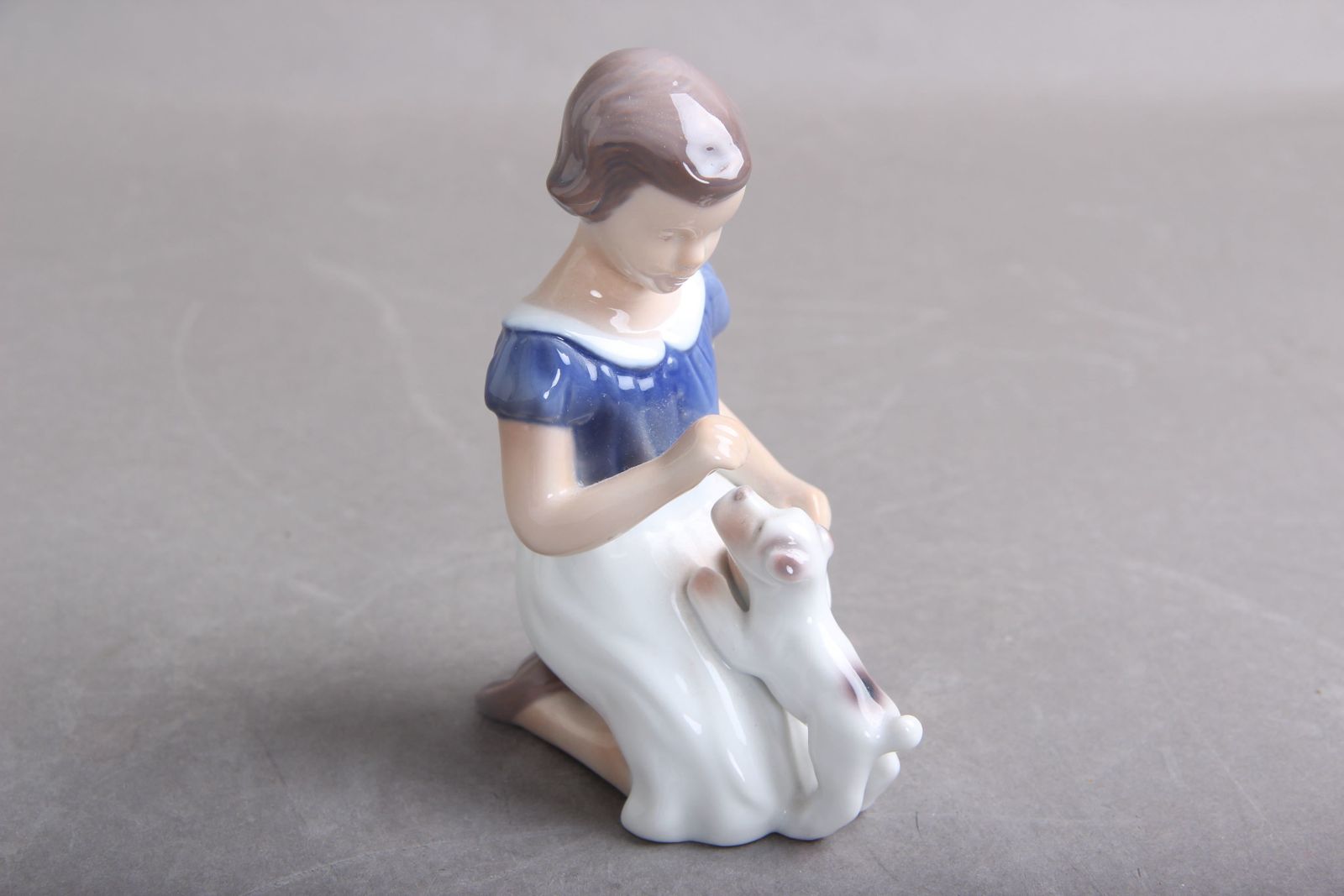 Bing & Grondahl, Girl With Small Dogs, Model B&G 2316 Designed By Vita Thymann And Produced Between 1970 And 1982 photo buy
