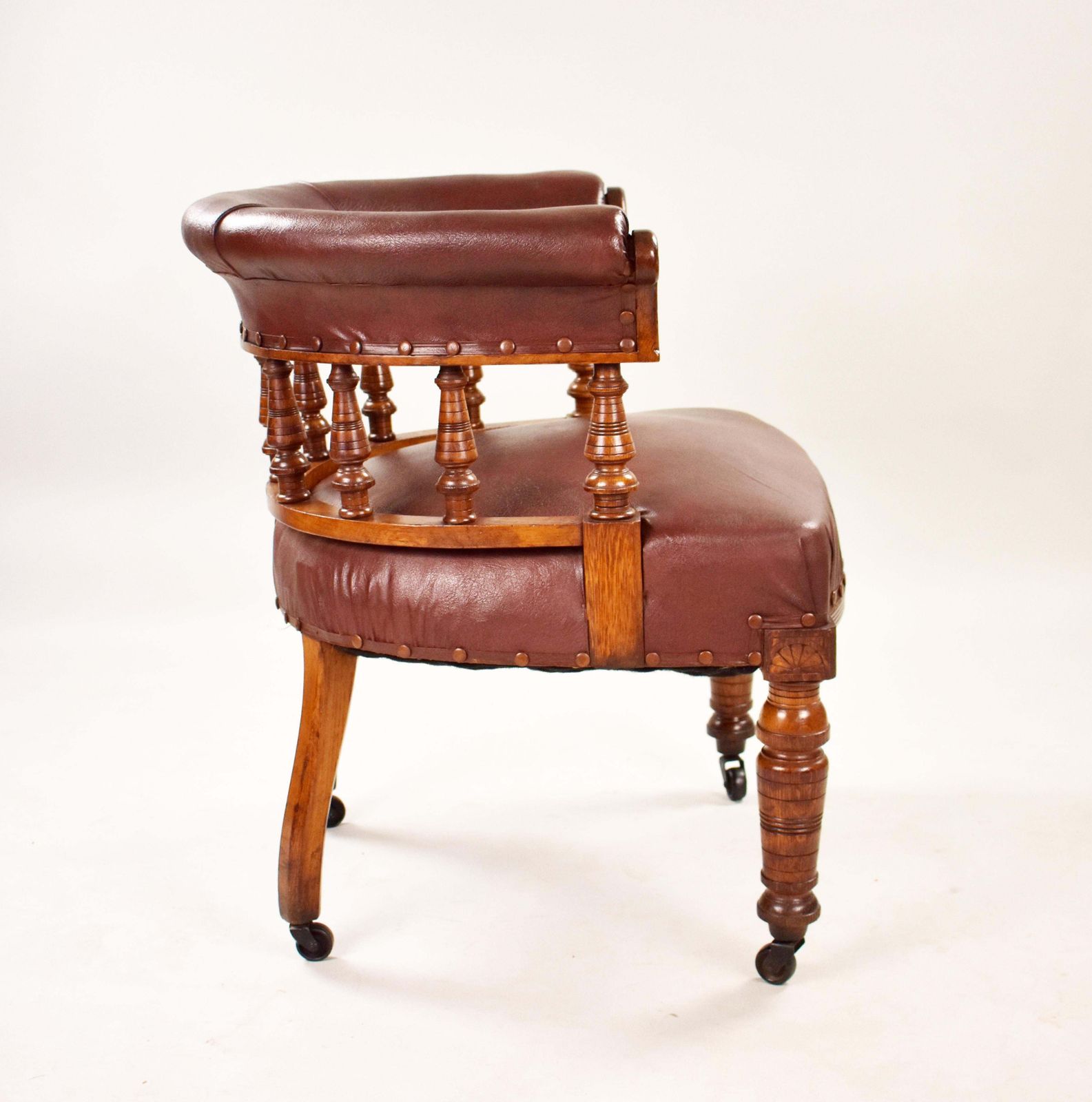 19th Century, English Victorian Oak Armchair photo Furniture