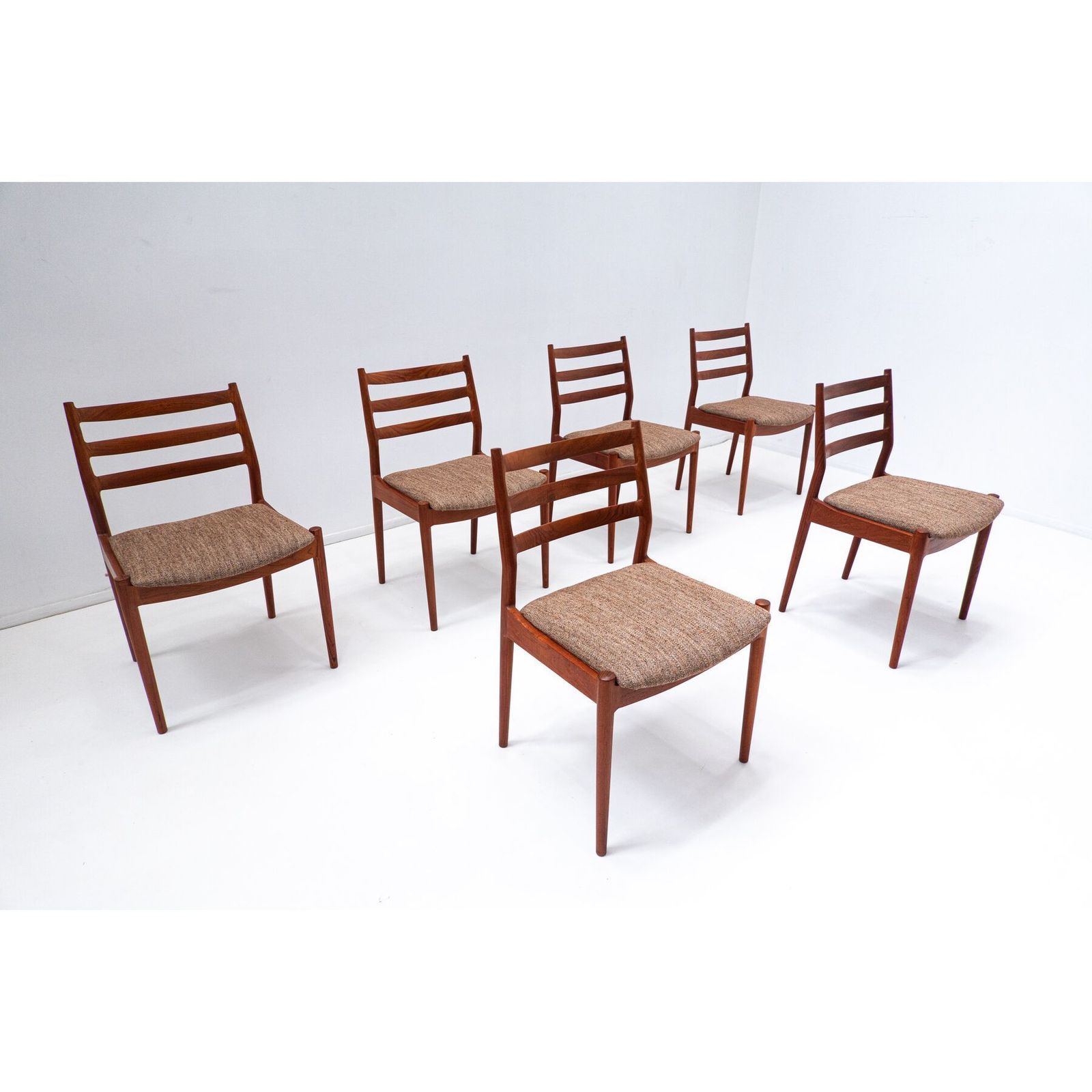 Set Of 6 Scandinavian Mid Century Wooden Dining Chairs