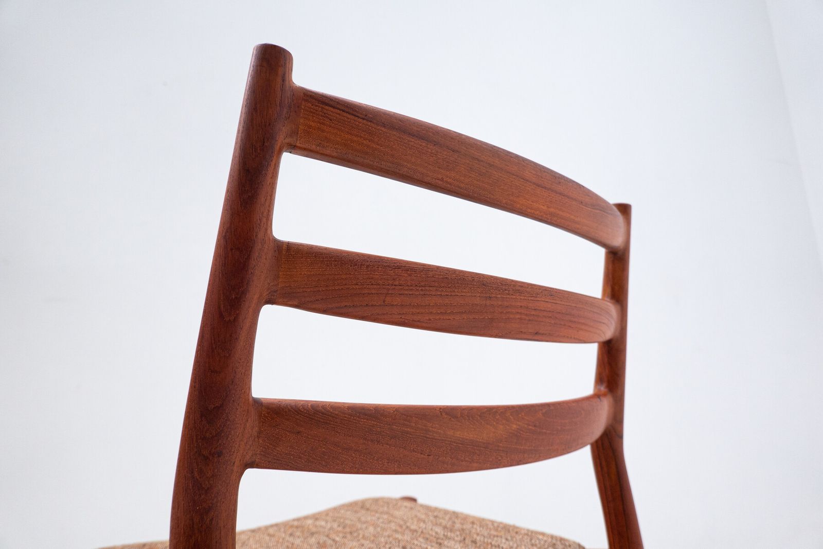 Set Of 6 Scandinavian Mid Century Wooden Dining Chairs photo vinterior