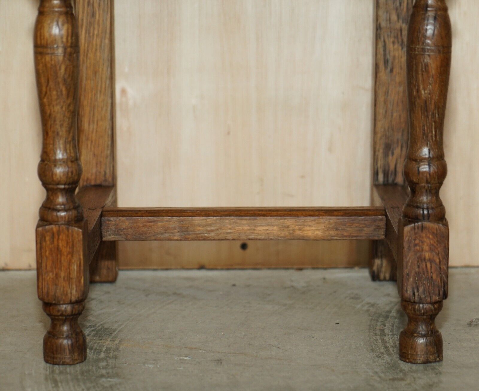 photo furniture Suite Of Six Antique Victorian English Oak Chapel Dining Chairs Stunning Timber