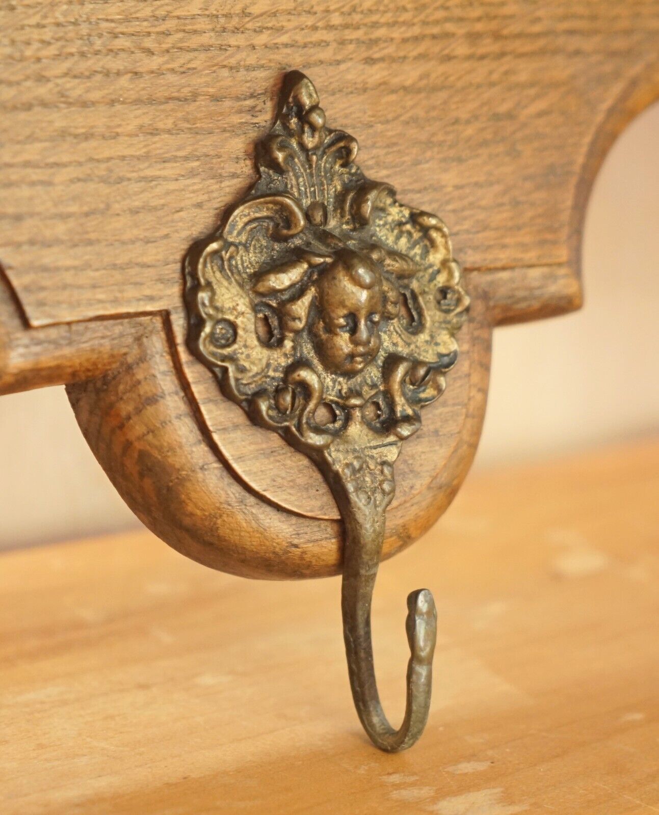 photo furniture Lovely Antique Dutch Fine Cherub Oak Coat Hat Scarf Wall Rack Hanger Royal Hooks