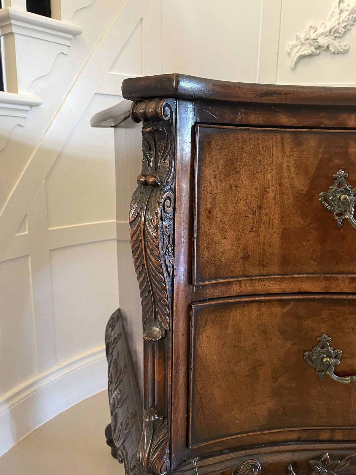 Outstanding Quality Antique Figured Mahogany Serpentine Shaped Chest Of Drawers photo 4215.0