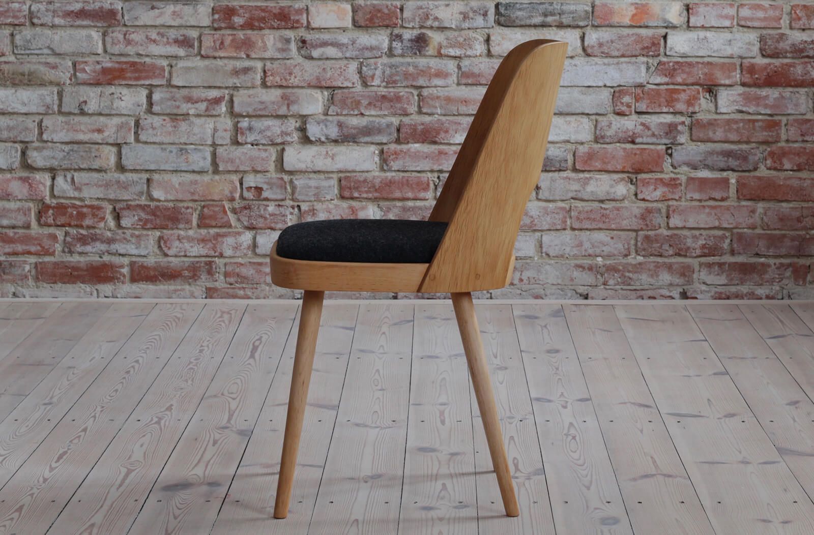 4100.0 Set Of 8 Dining Chairs By Oswald Haerdtl, Reupholstered In Kvadrat Fabric photo