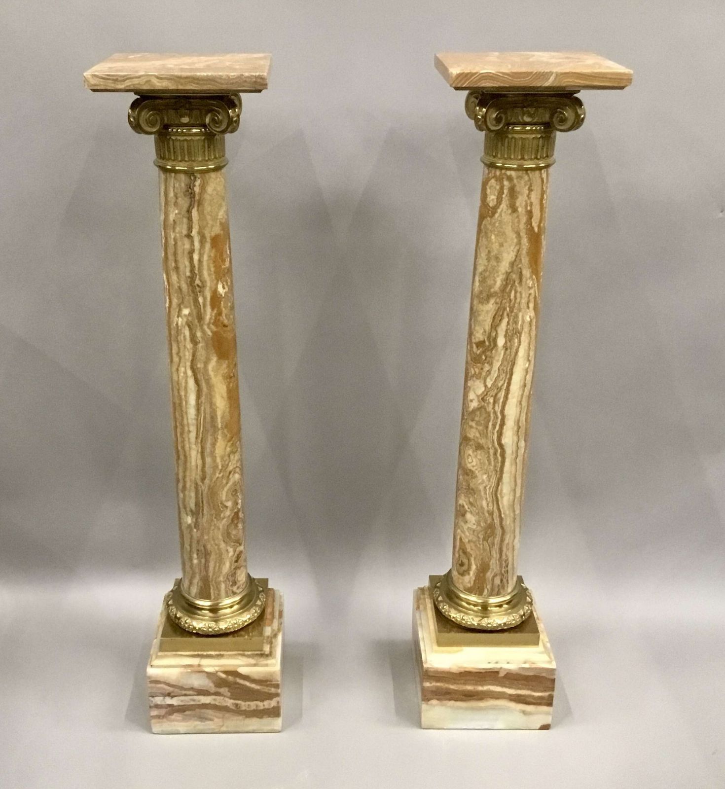 Home Decor A Splendid C19th Pair Of Marble And Ormolu Pedestal Columns photo
